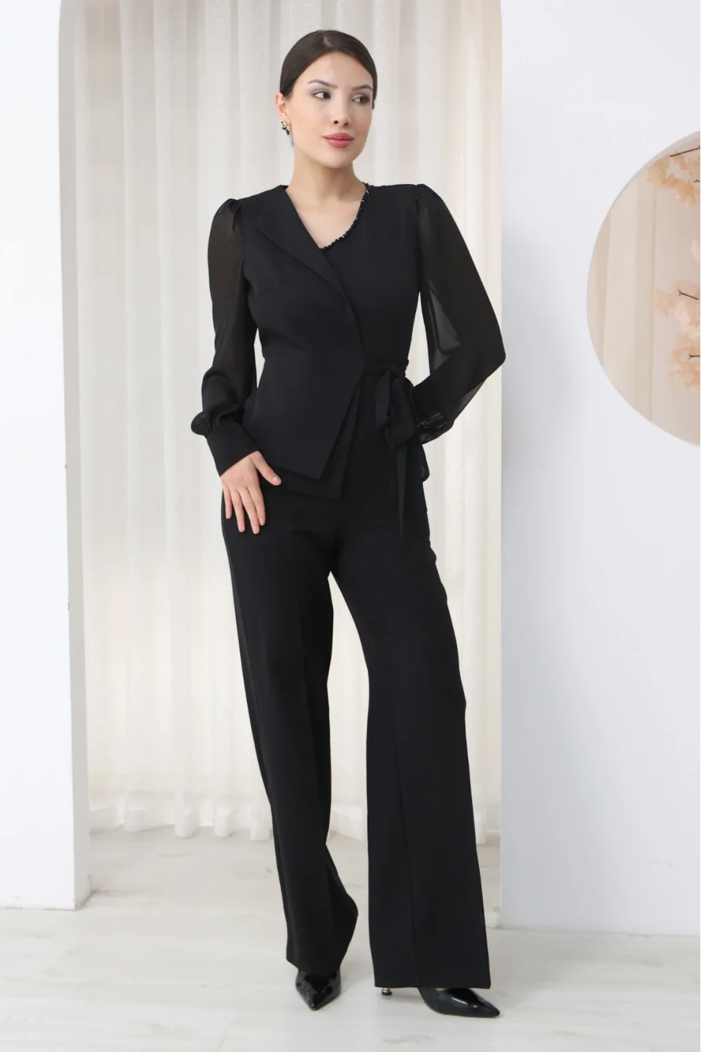 Nursel Ergin Bağlama Detaylı Asimetrik Yaka Tulum 6043-Siyah