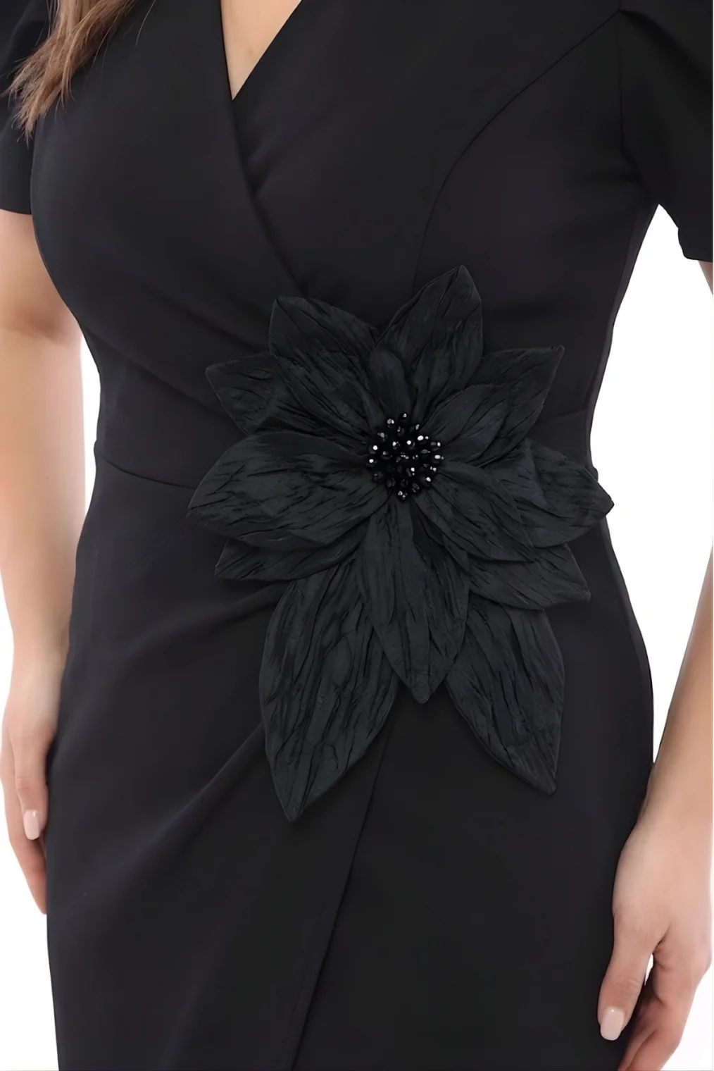 V Yaka Çiçek Detaylı Büyük Beden Abiye Elbise 2267-Siyah