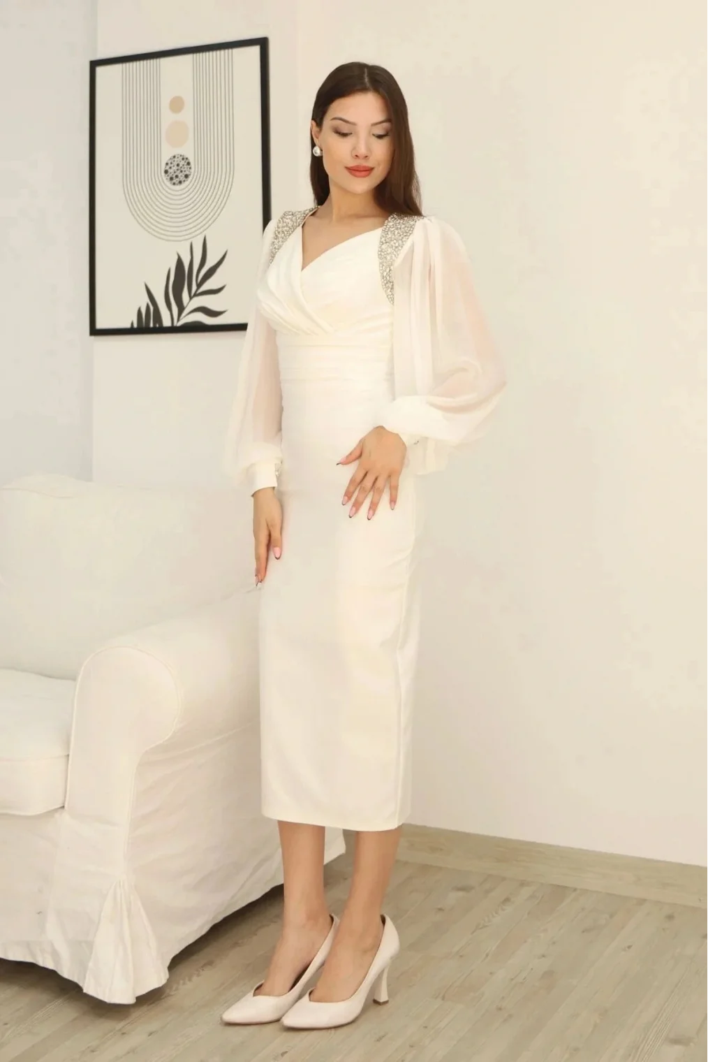 İşlemeli Omuz Detaylı Balon Kollu Kruvaze Yaka Midi Elbise 2326/1-Beyaz