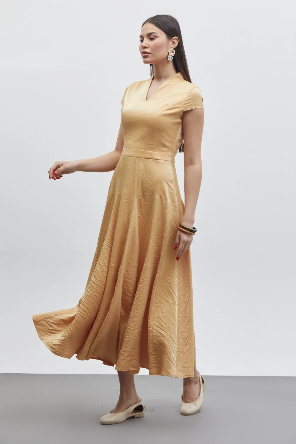 V Yaka Etek Detaylı Midi Elbise 6086-Hardal Sarısı