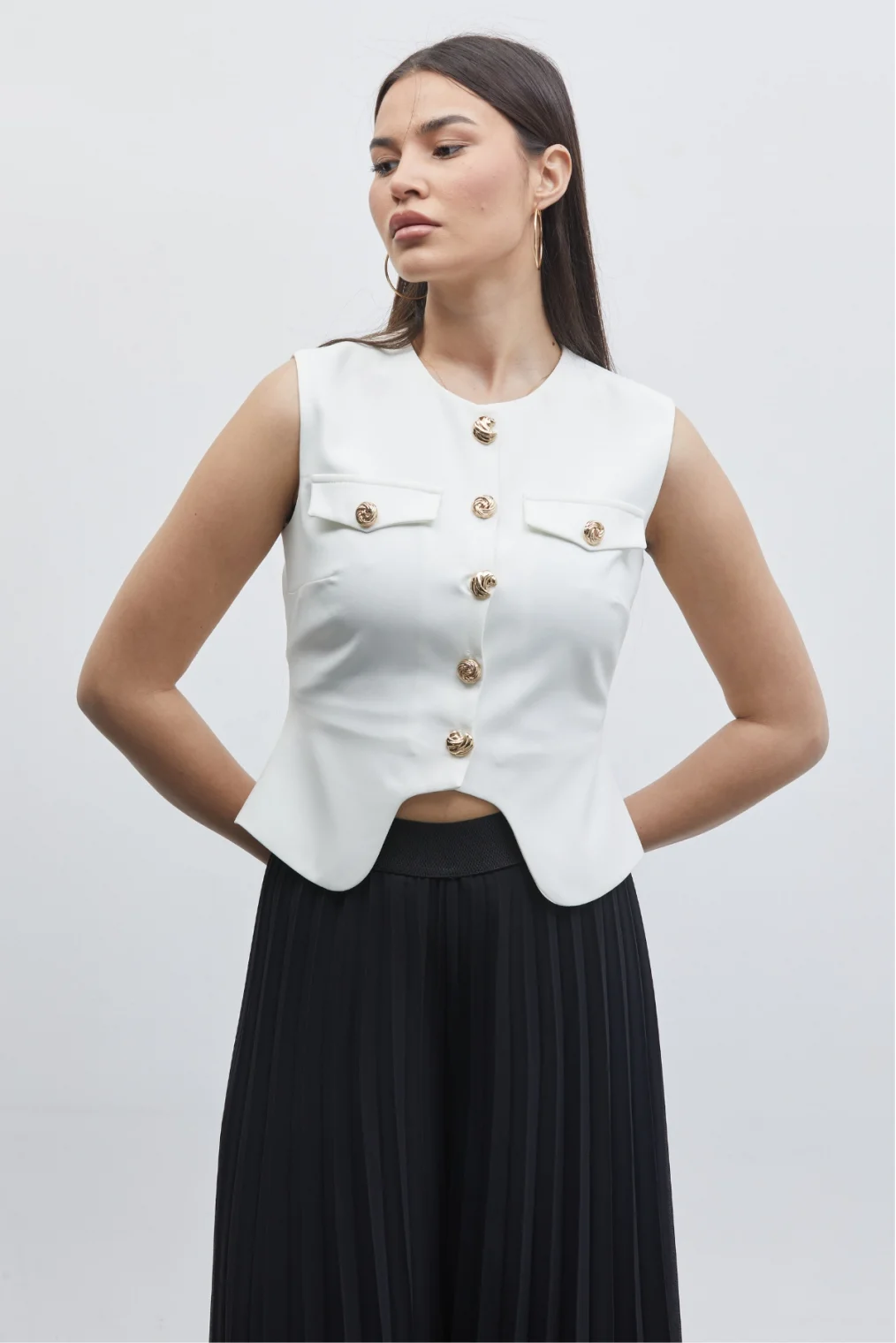 Düğme Detaylı Yelek ve Piliseli Pantolon İkili Takım 6088-Beyaz/Siyah