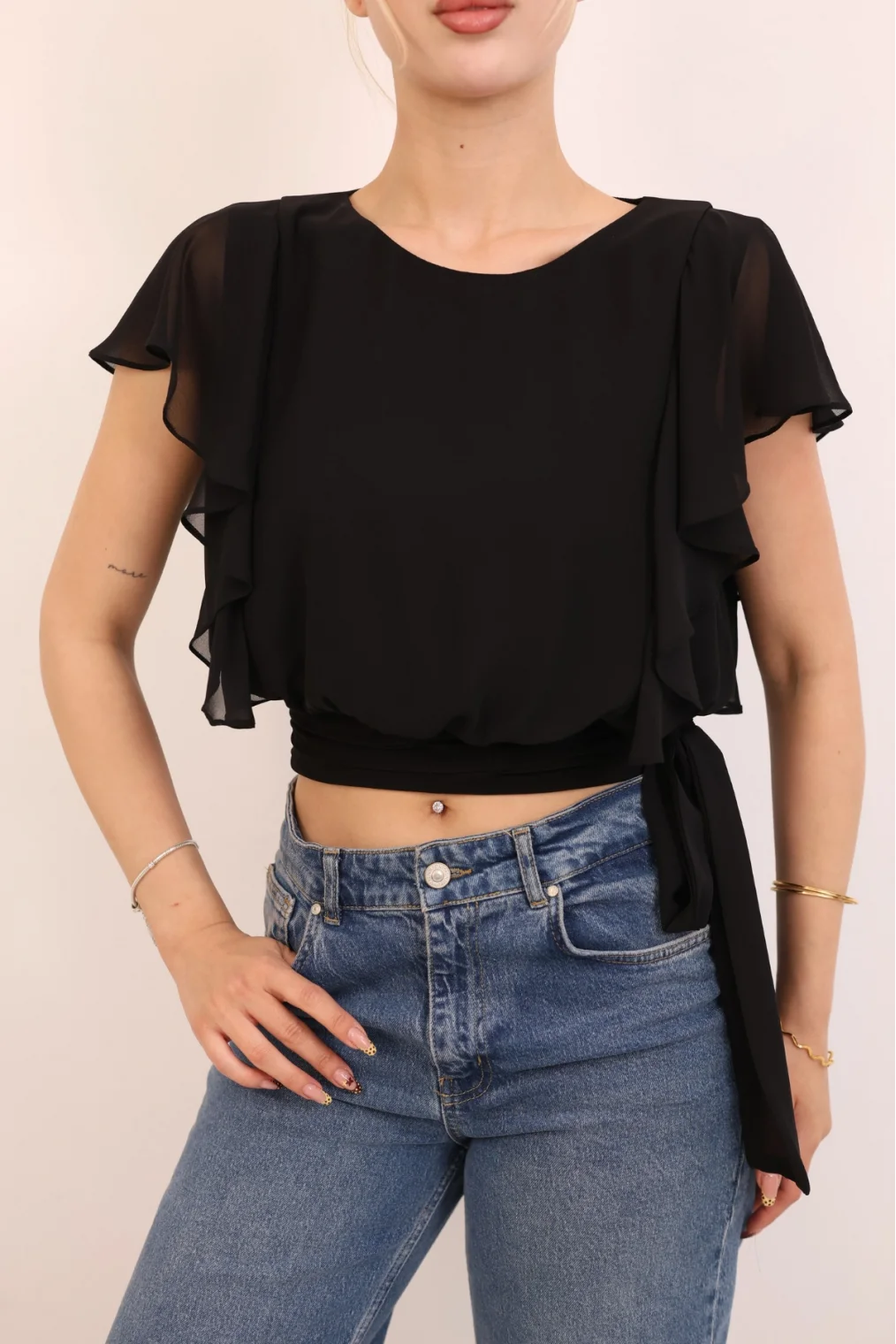 Bel Bağlama Detaylı Fırfırlı Şifon Bluz 6087-Siyah
