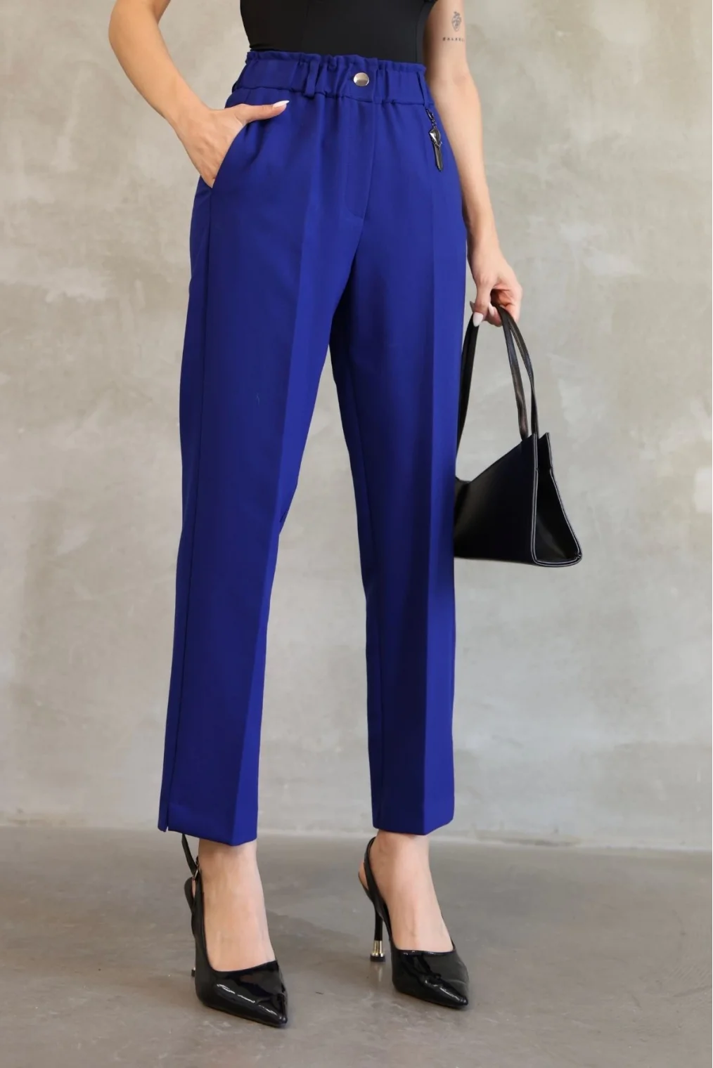 Aksesuar Detaylı Beli Lastikli Kumaş Pantolon 6119-Saks