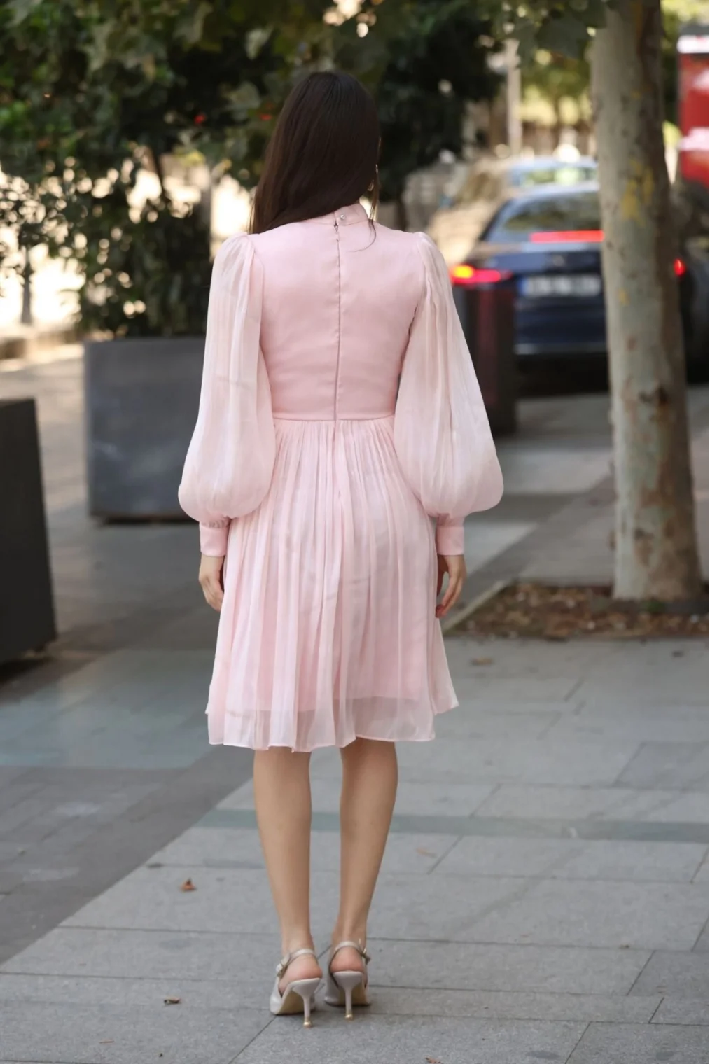 Aksesuar Detaylı Diz Boyu Abiye Elbise 2352-Pudra