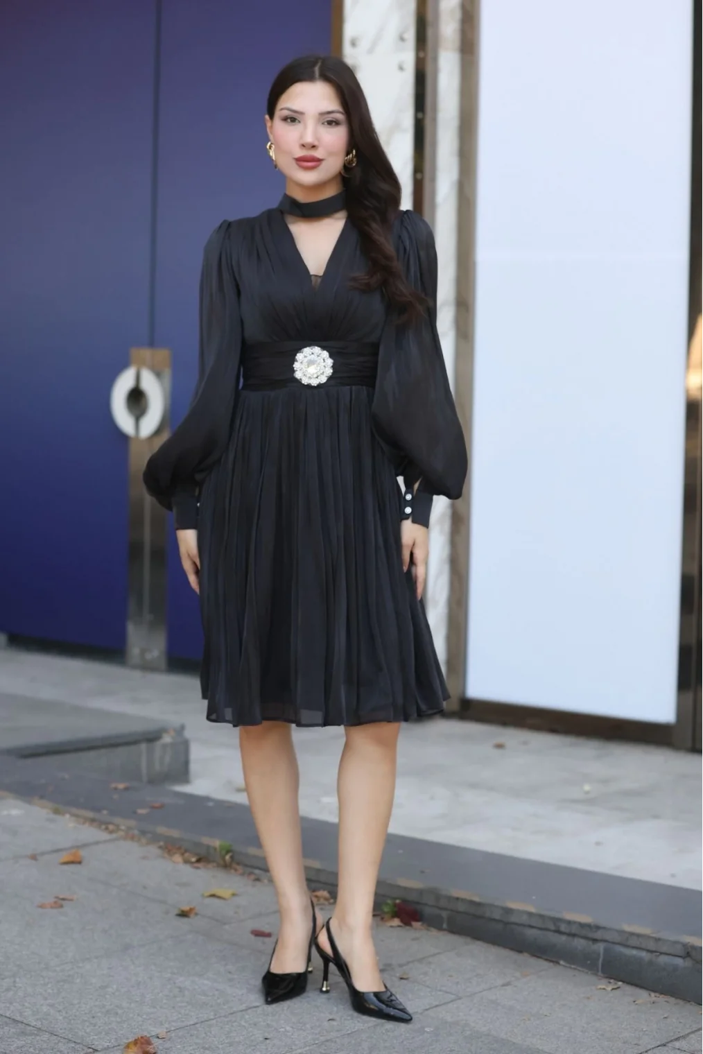 Aksesuar Detaylı Diz Boyu Abiye Elbise 2352-Siyah