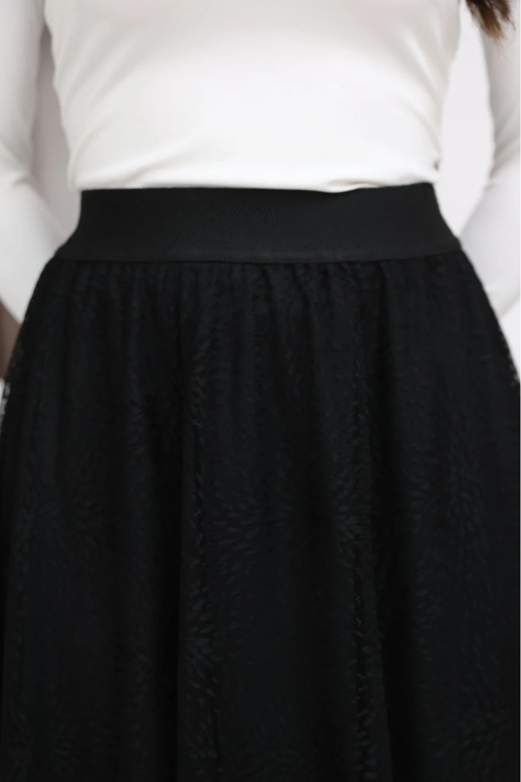 Asimetrik Kesim Lastikli Dantel Etek 6002E-Siyah