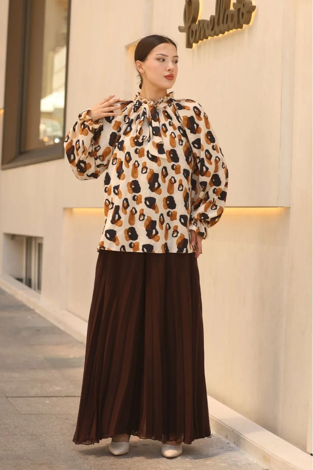 Bağlama Detaylı Büzgülü Bluz 6028-Bej/Kahverengi