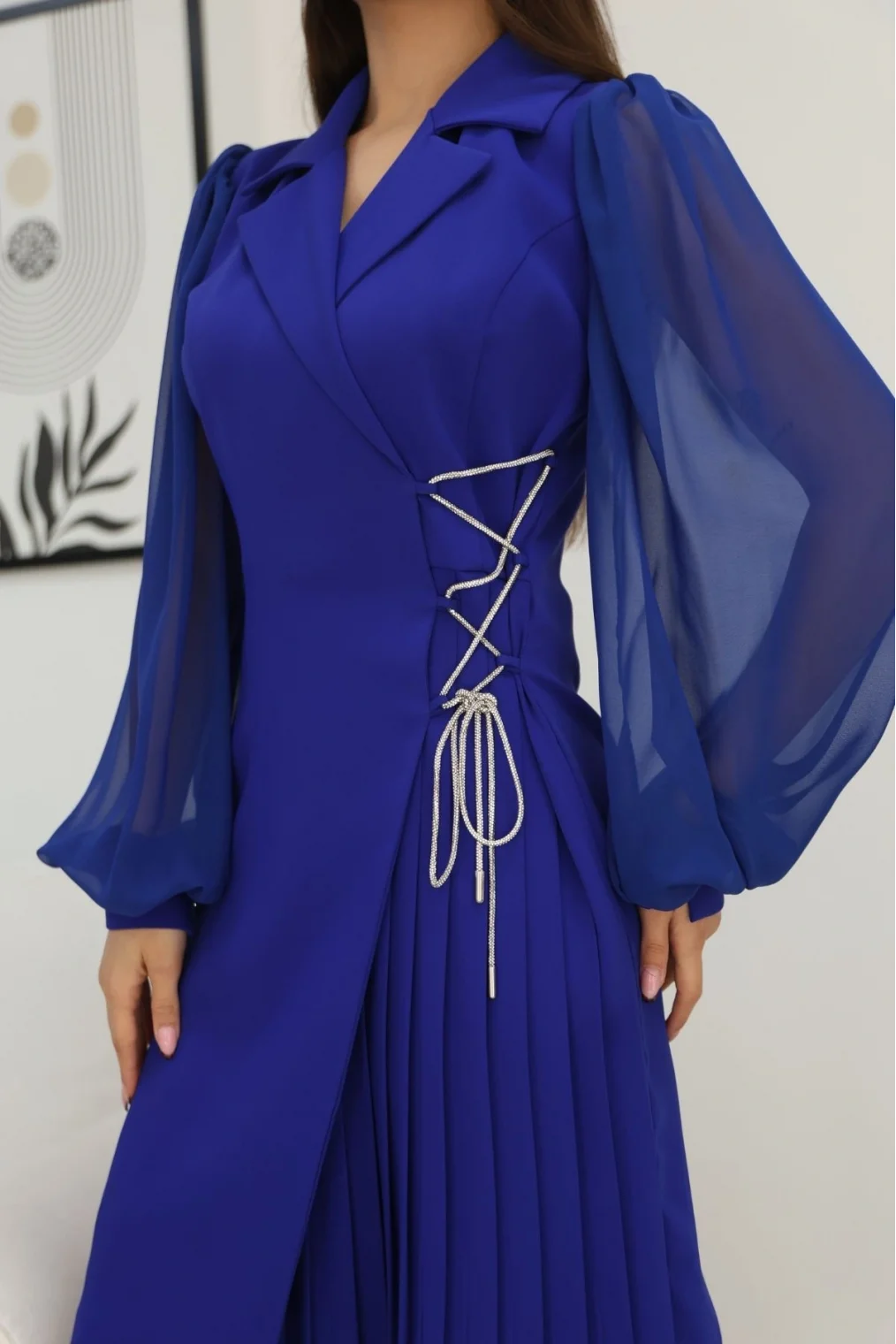 Bağlama Detaylı Piliseli Elbise 2324-Saks