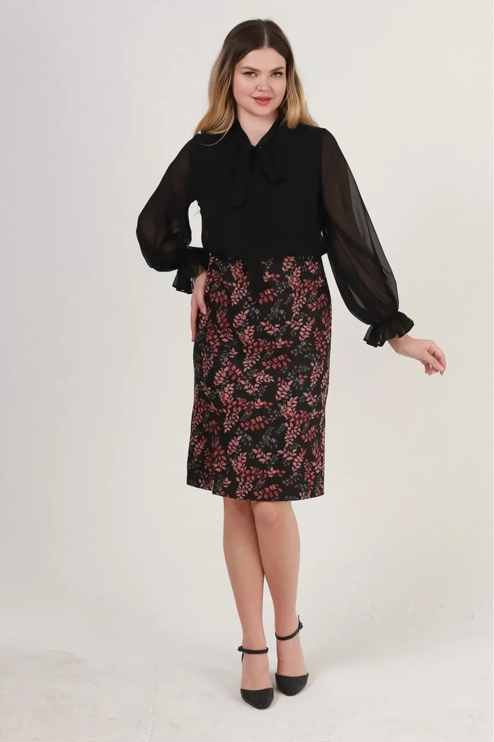 Bağlama Ve Yırtmaç Detaylı Büyük Beden Elbise 1790-Siyah