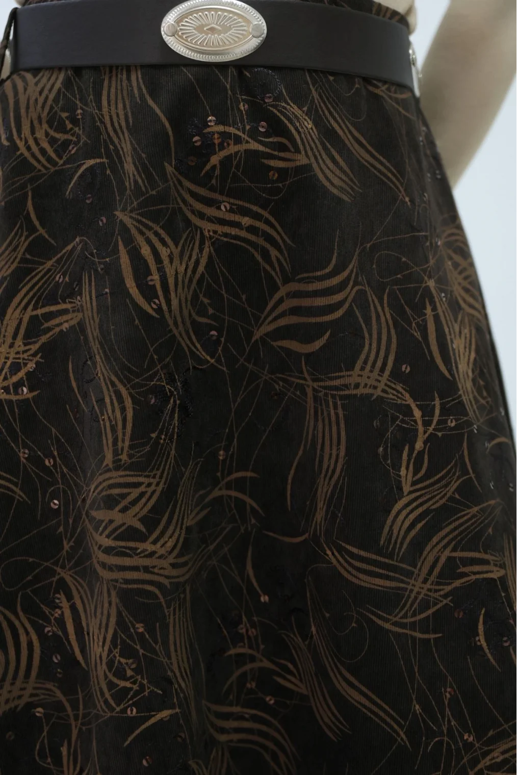 Baskılı ve Kemerli Kadife Etek 6069-Kahve/Camel