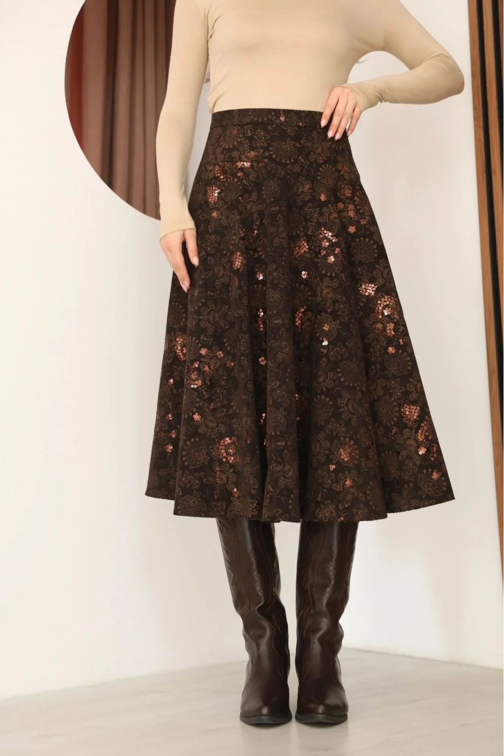 Baskılı ve Payetli Kadife Kloş Etek 6070-Kahve/Camel