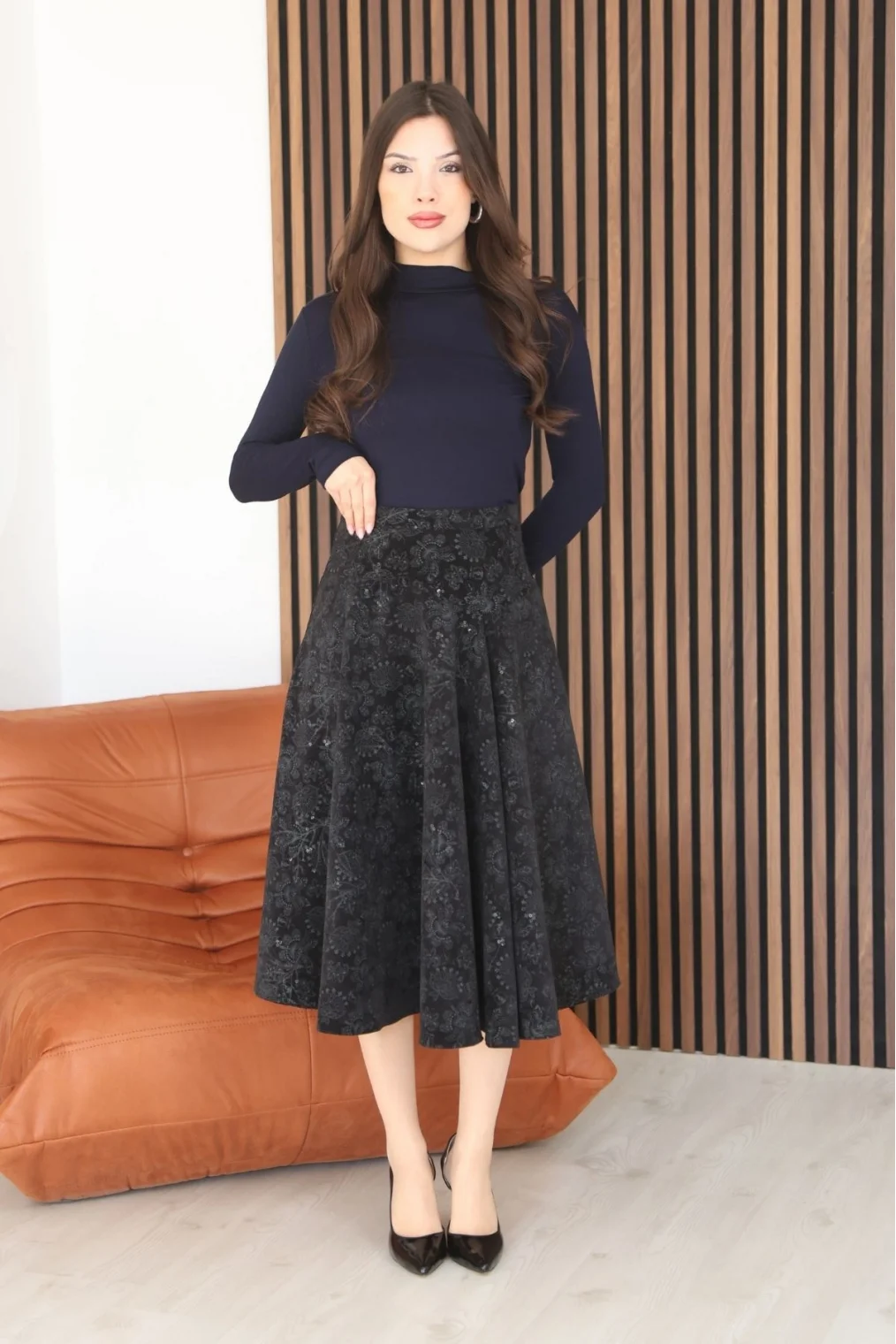 Baskılı ve Payetli Kadife Kloş Etek 6070-Siyah/Çağla