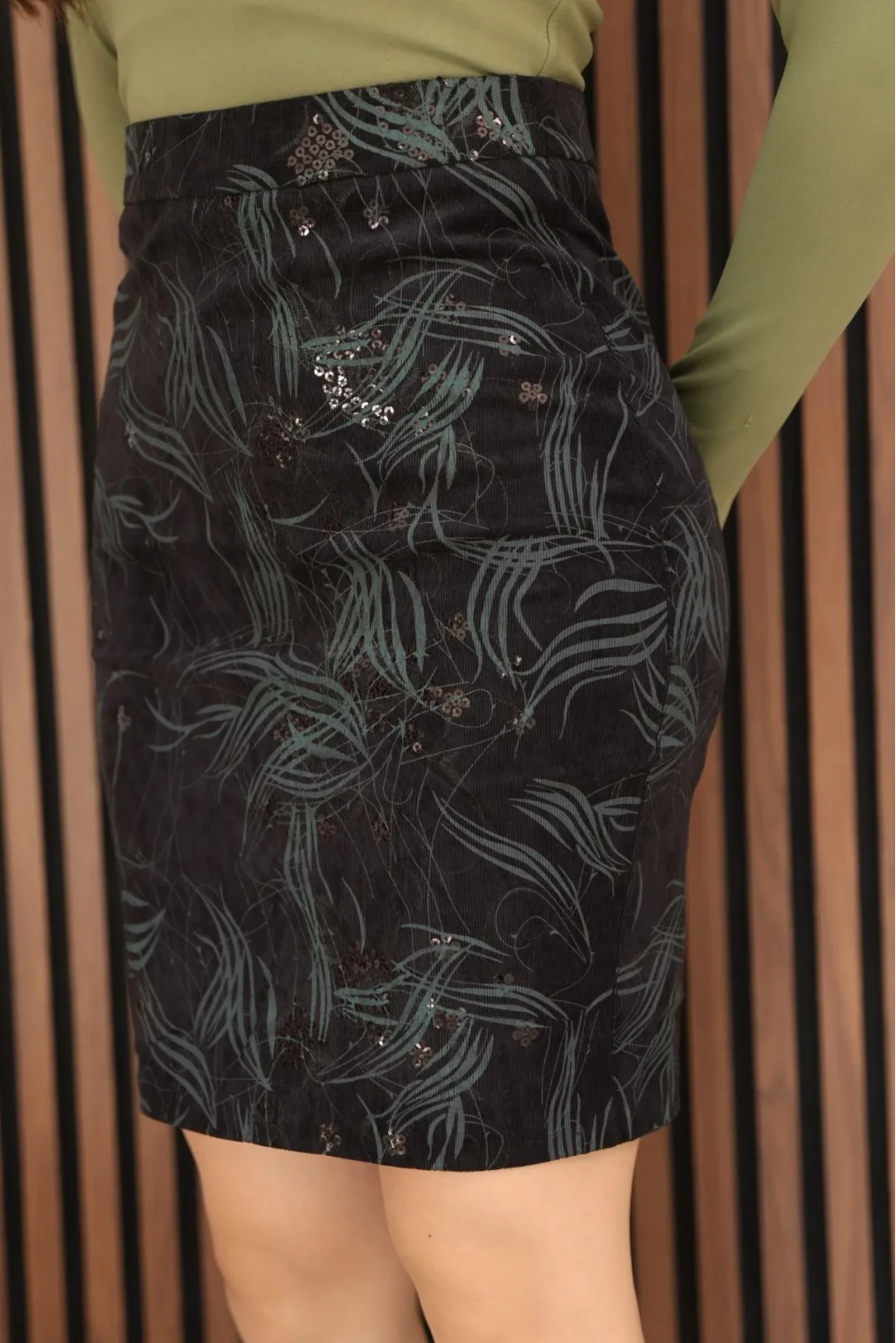 Baskılı ve Payetli Kadife Mini Etek 6049-Siyah/Çağla