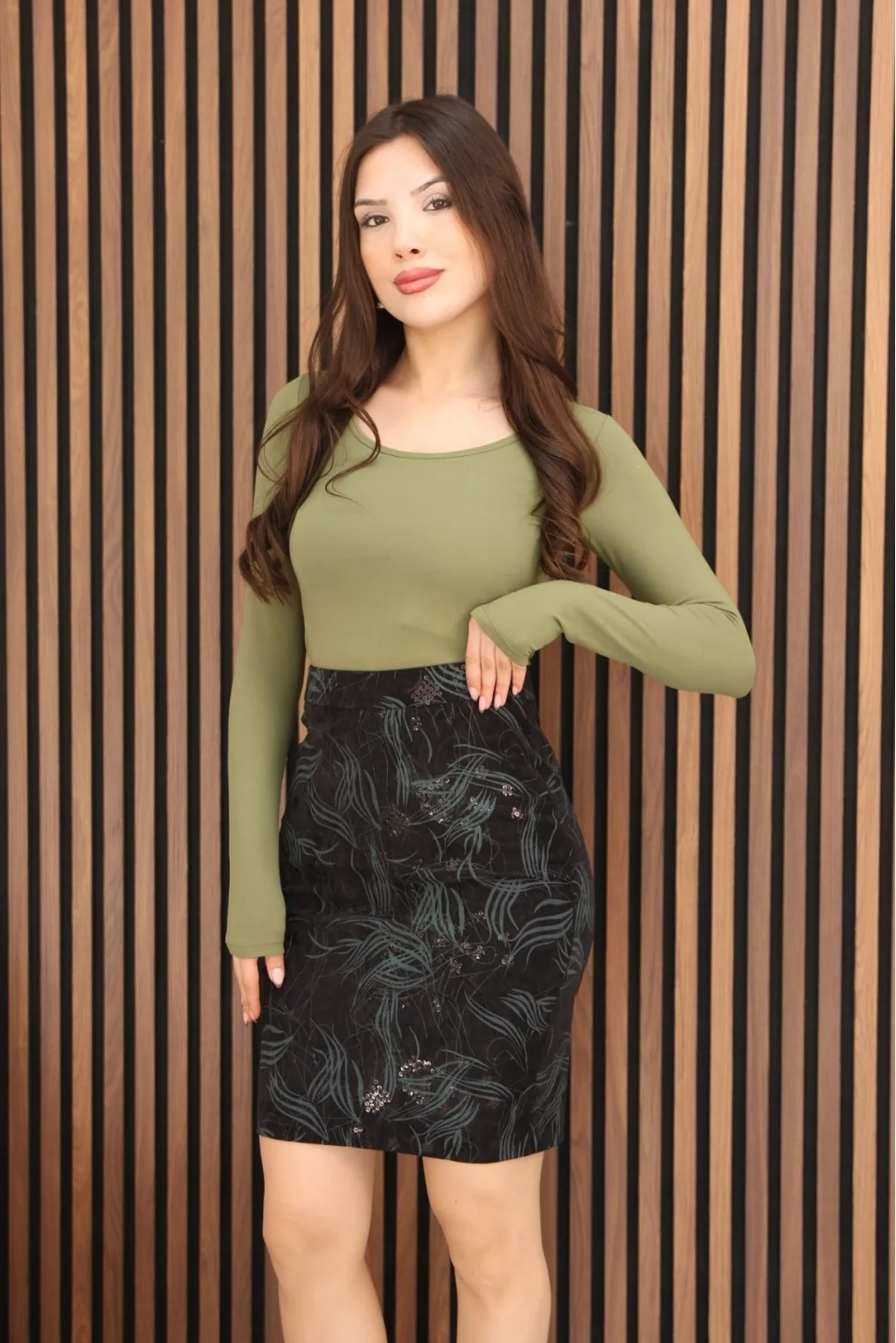 Baskılı ve Payetli Kadife Mini Etek 6049-Siyah/Çağla