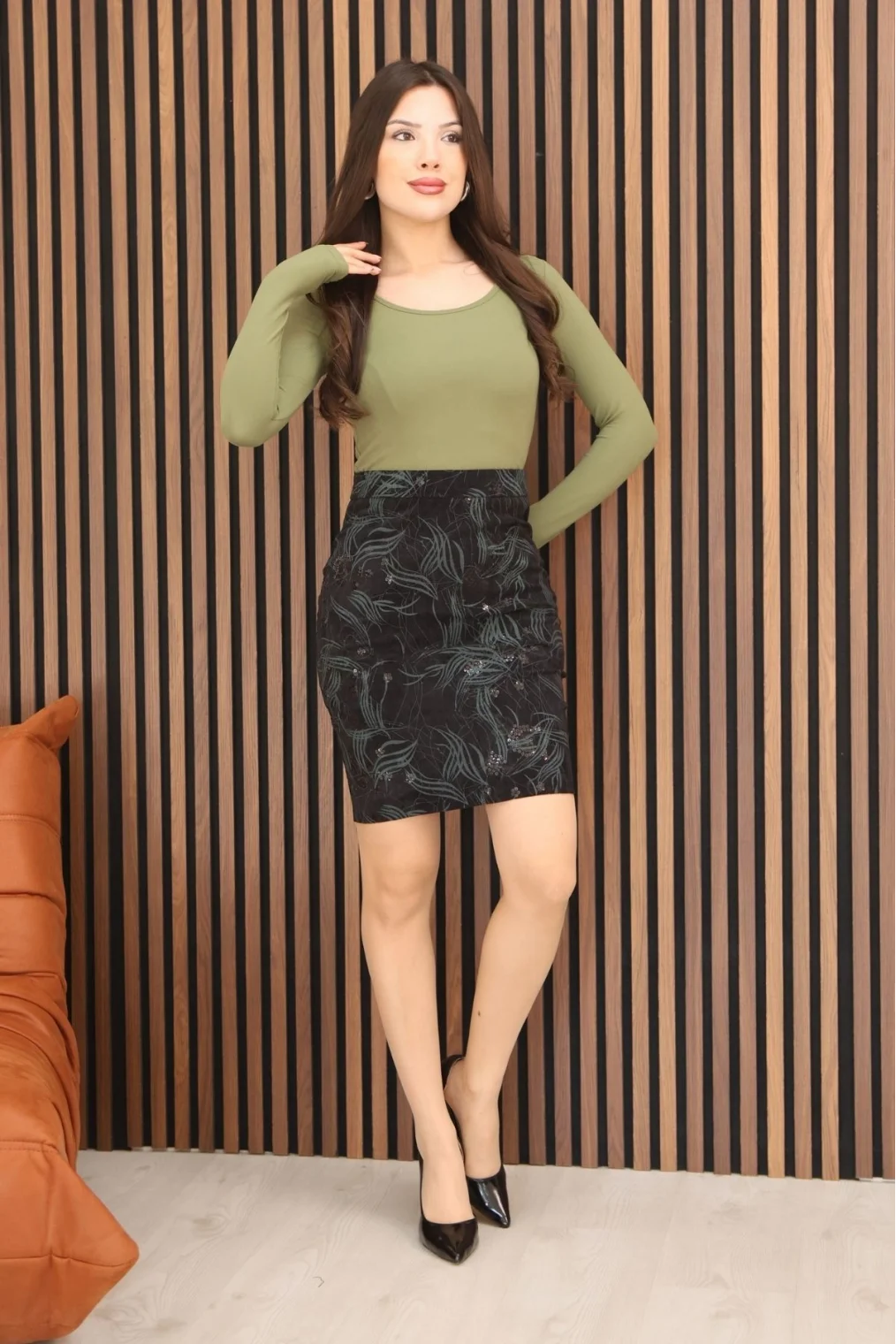 Baskılı ve Payetli Kadife Mini Etek 6049-Siyah/Çağla