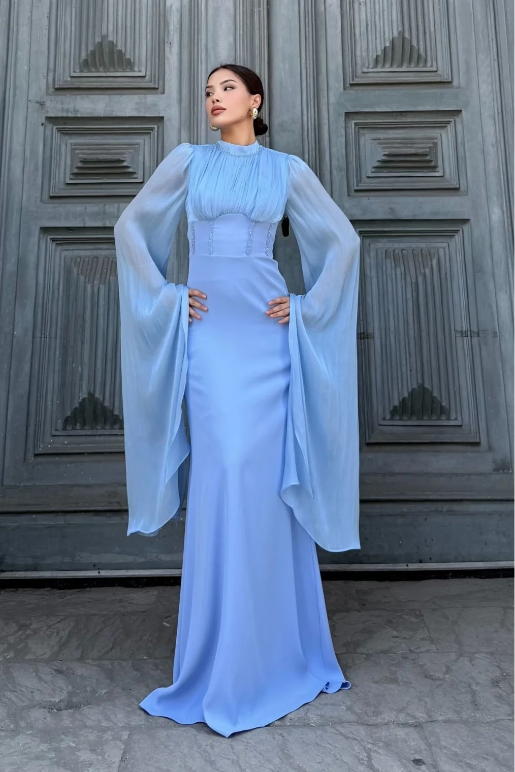 Bel Boncuk İşleme Detaylı Beden Ayarlı Abiye Elbise 2325-Mavi