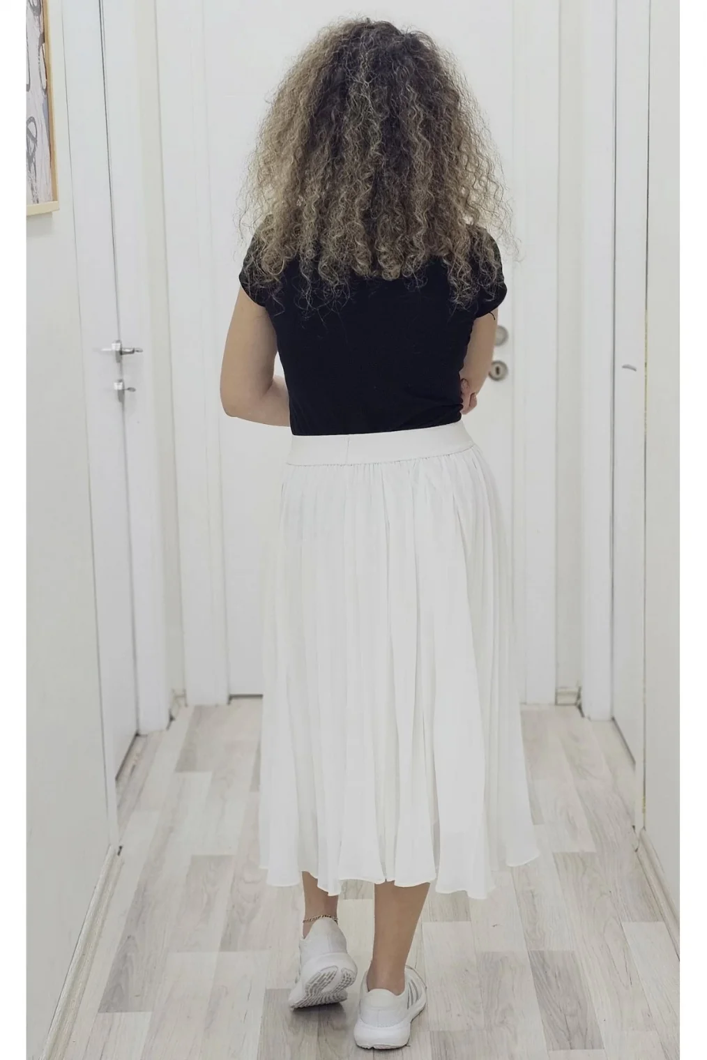 Beli Lastikli Pliseli Etek 6018-Beyaz