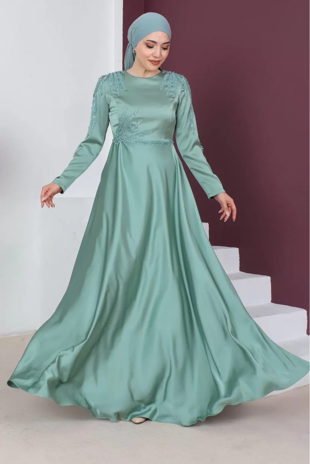 Boncuk İşleme Detaylı Saten Tesettür Abiye Elbise 732-Çağla