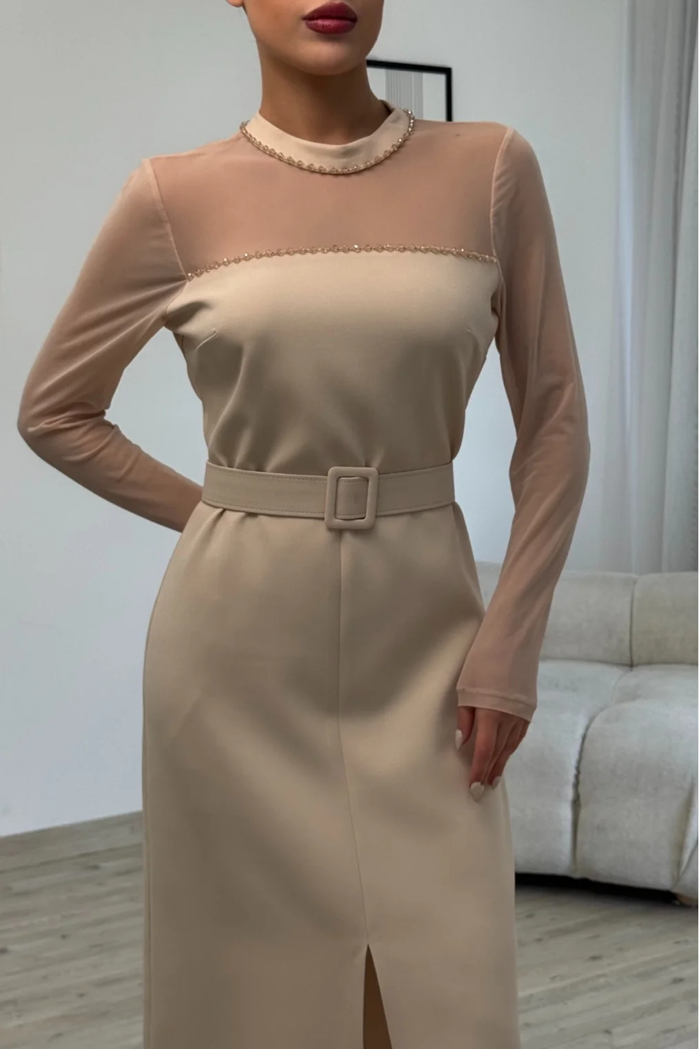 Boncuk İşlemeli Kemerli Abiye Elbise 6013-Bej