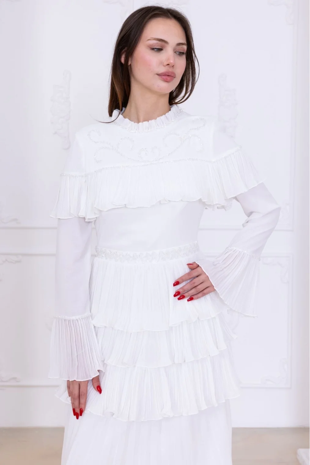 Boncuk İşlemeli ve Pliseli Kat Kat Abiye Elbise 2749-Beyaz