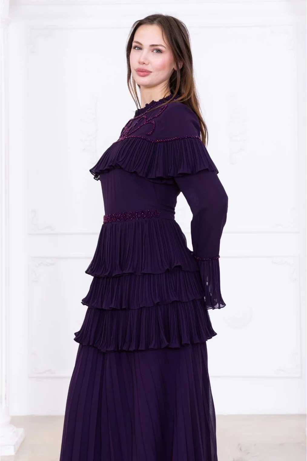 Boncuk İşlemeli ve Pliseli Kat Kat Abiye Elbise 2749-Mürdüm