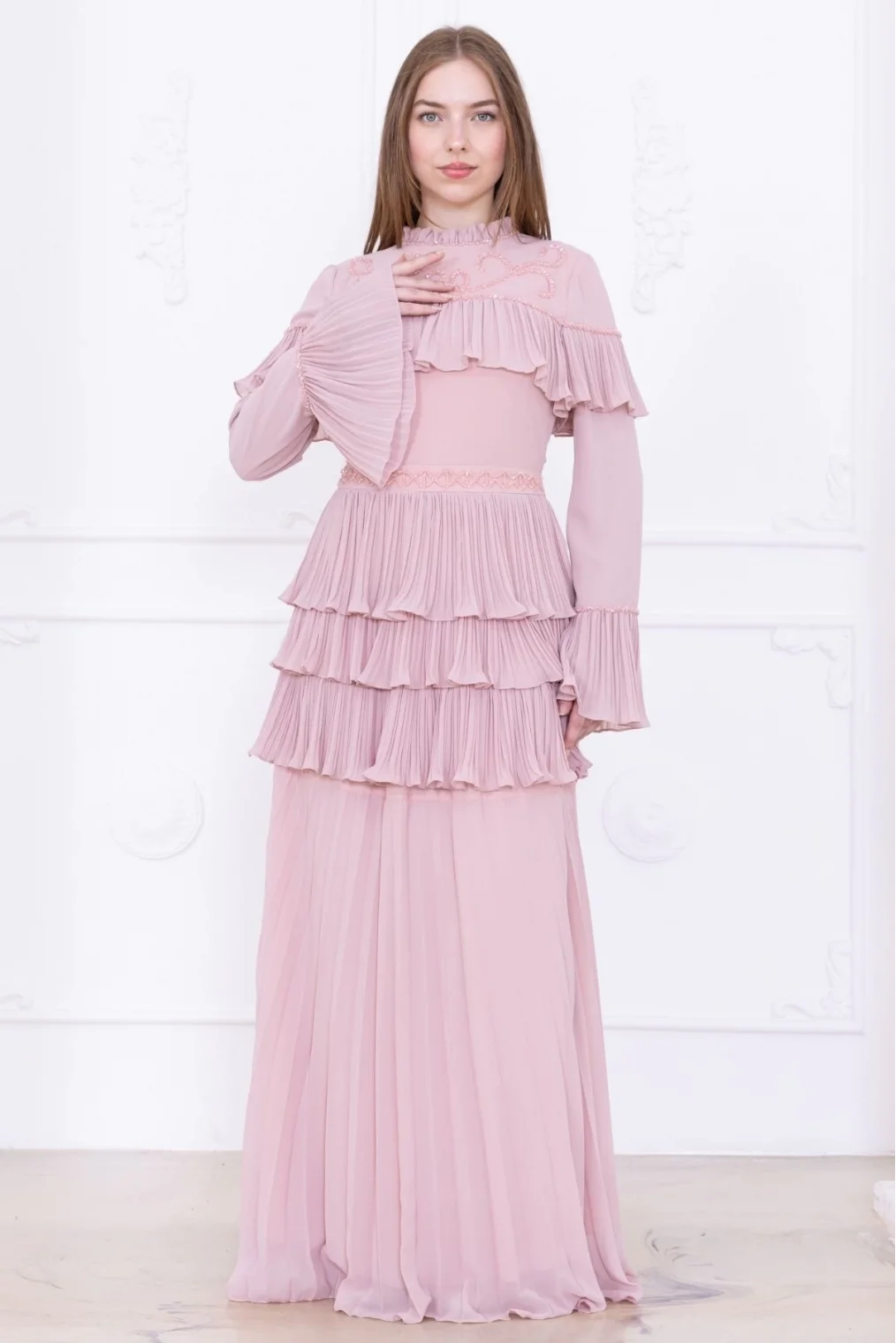 Boncuk İşlemeli ve Pliseli Kat Kat Abiye Elbise 2749-Pudra