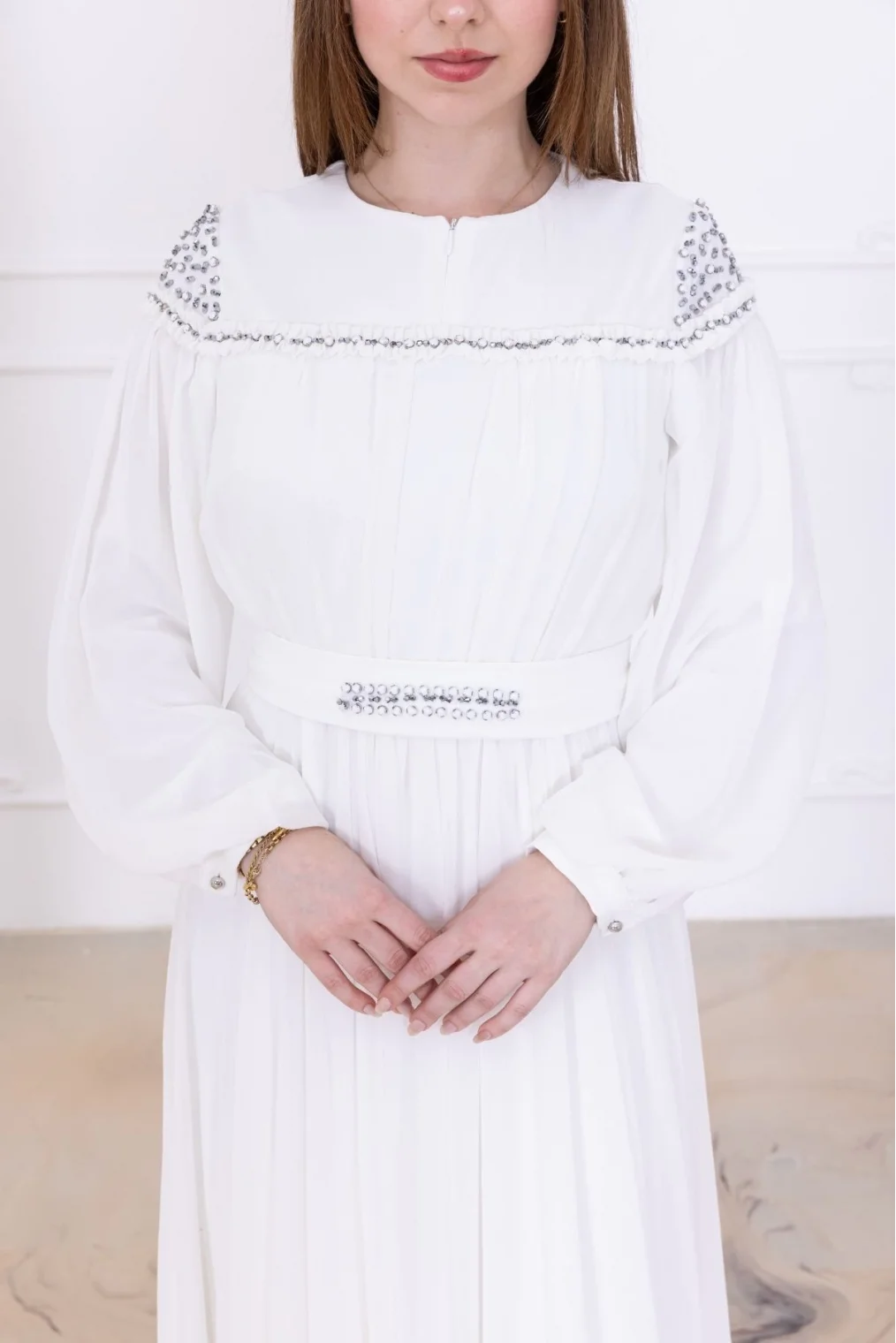 Büzgülü ve Bağlama Detaylı İşlemeli Abiye Elbise 2761-Beyaz