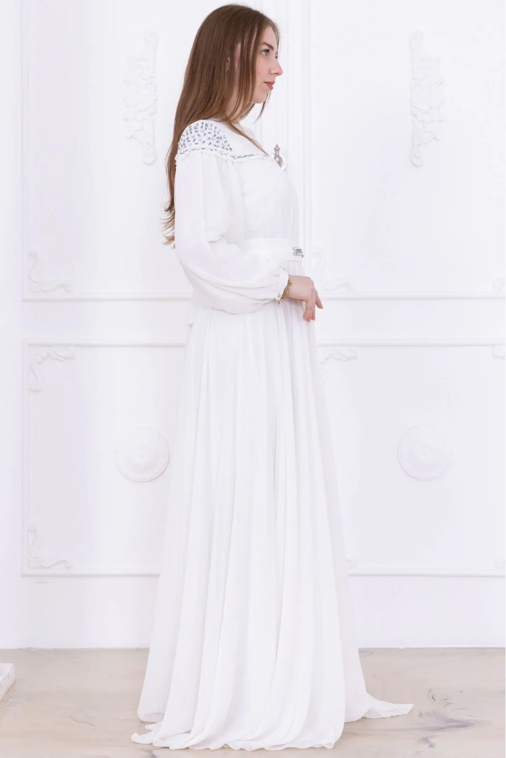 Büzgülü ve Bağlama Detaylı İşlemeli Abiye Elbise 2761-Beyaz