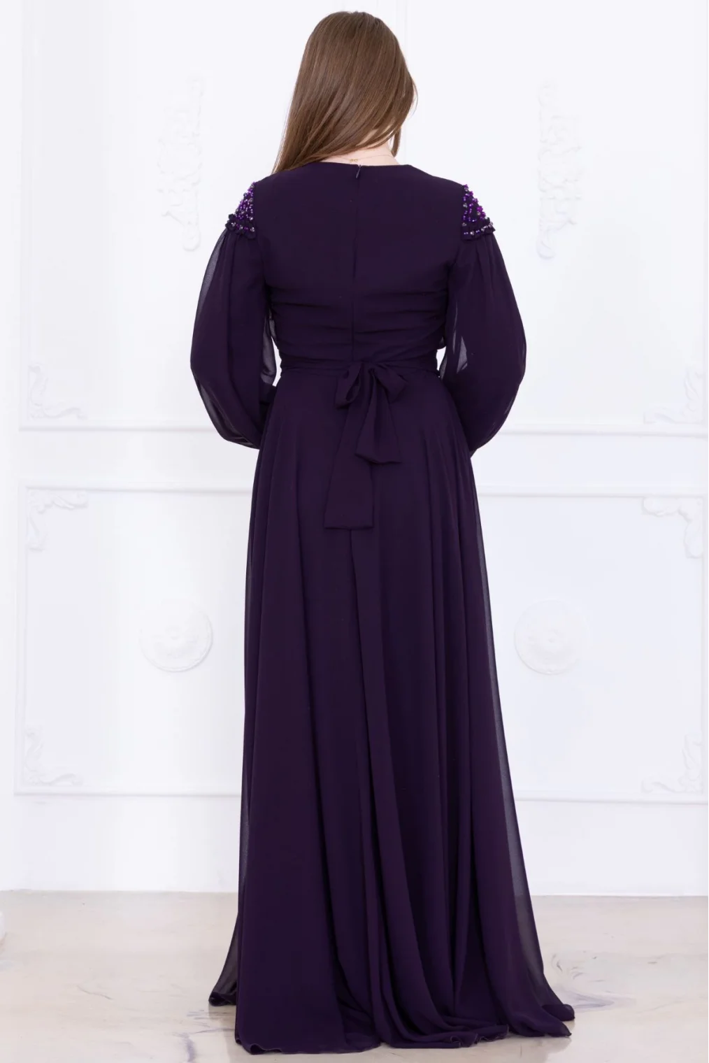 Büzgülü ve Bağlama Detaylı İşlemeli Abiye Elbise 2761-Mürdüm