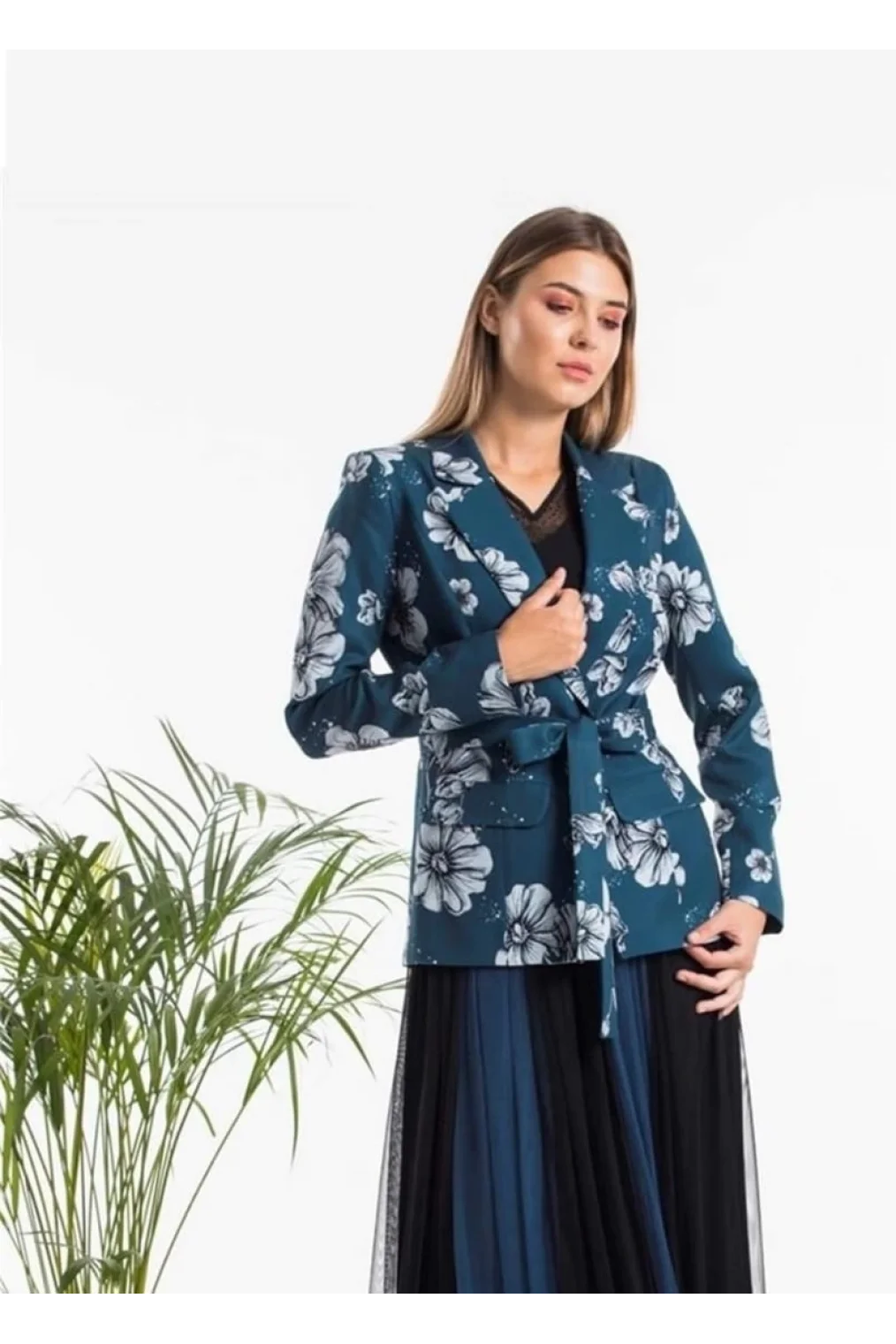 Ceket Ve Elbise Kombini