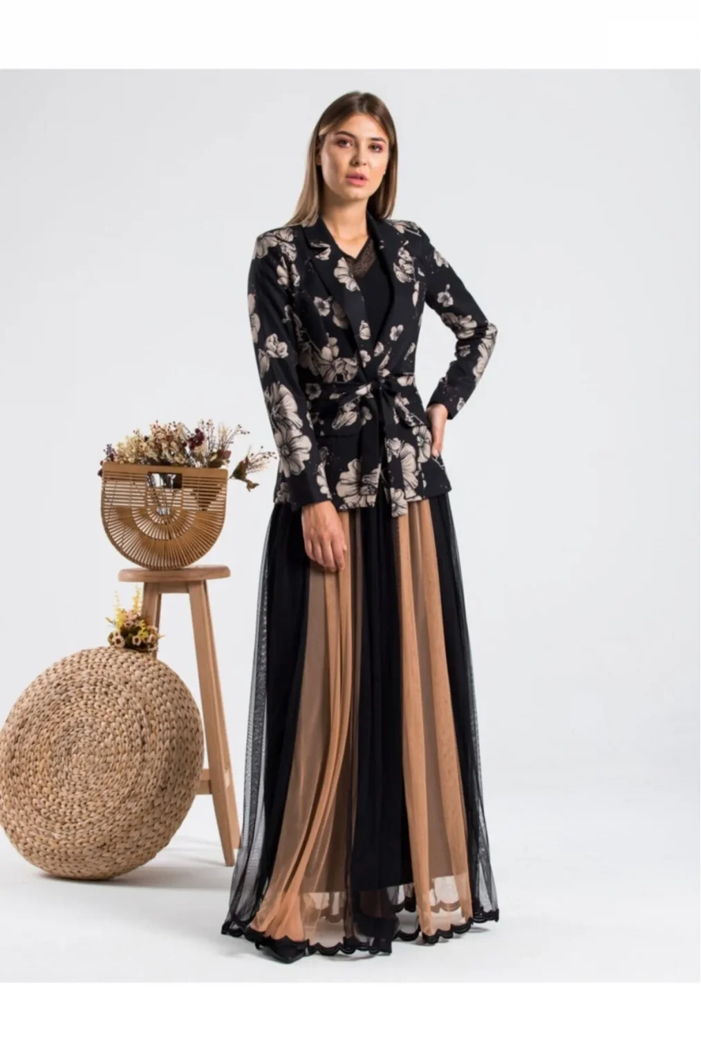 Ceket Ve Elbise Kombini