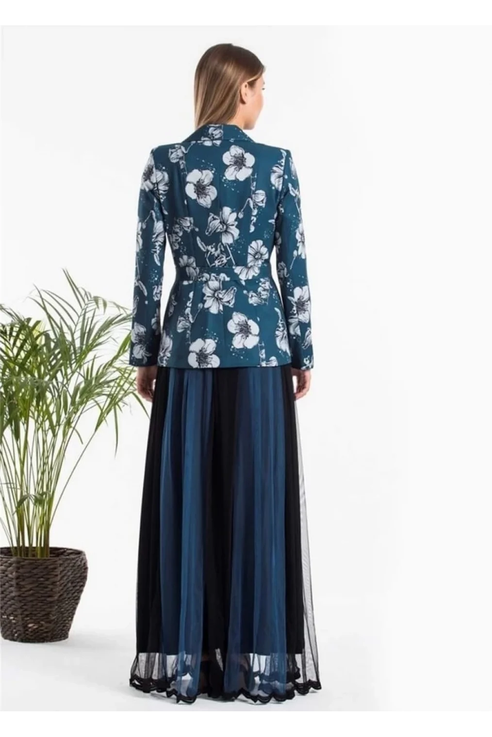 Ceket Ve Elbise Kombini