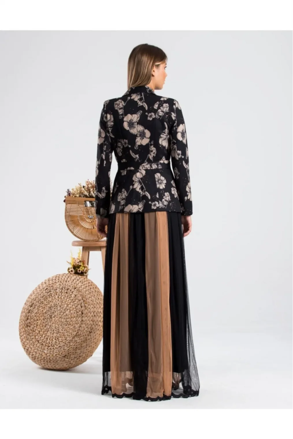 Ceket Ve Elbise Kombini