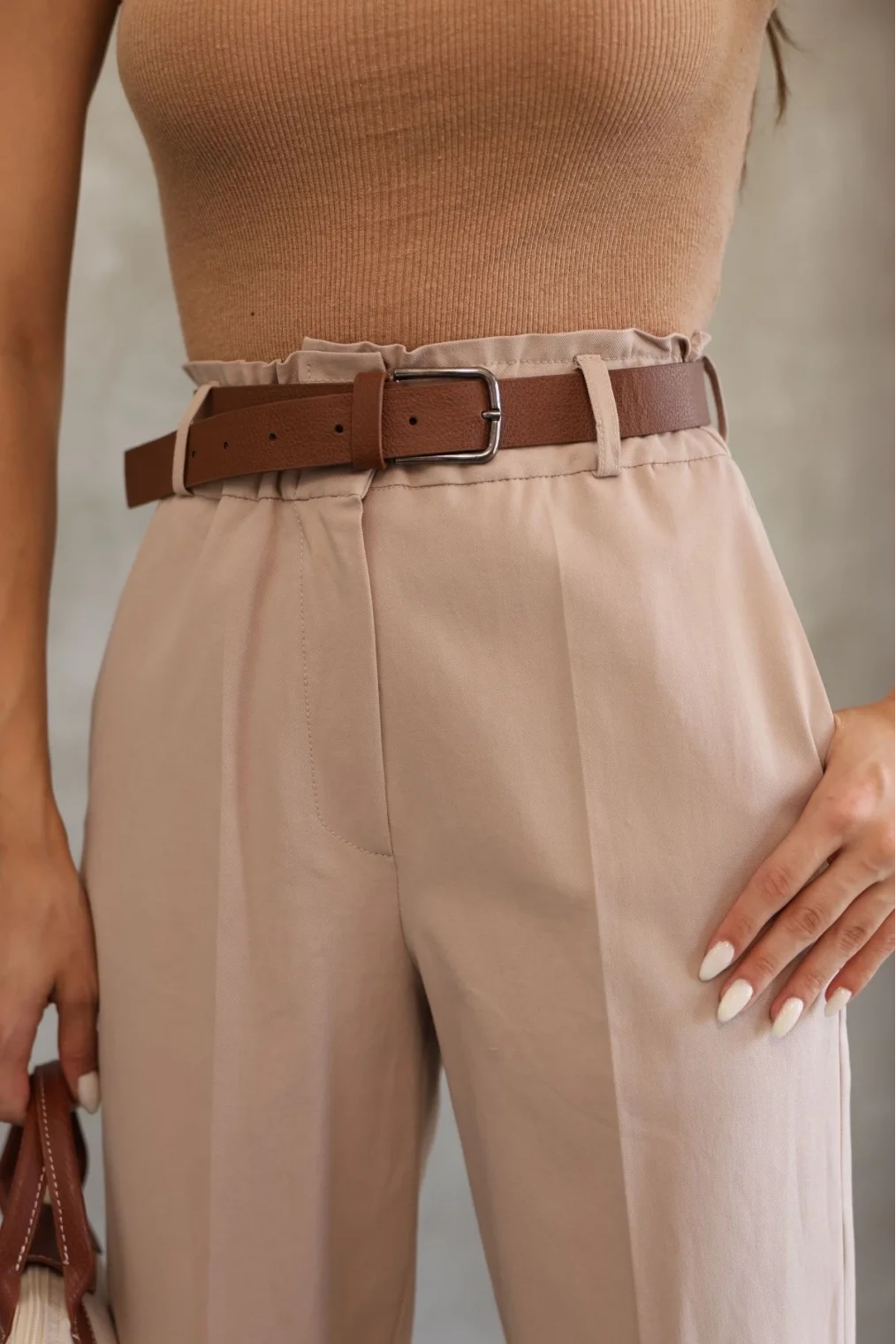 Cep Detaylı Beli Lastikli Gabardin Kumaş Pantolon 6019-Vizon