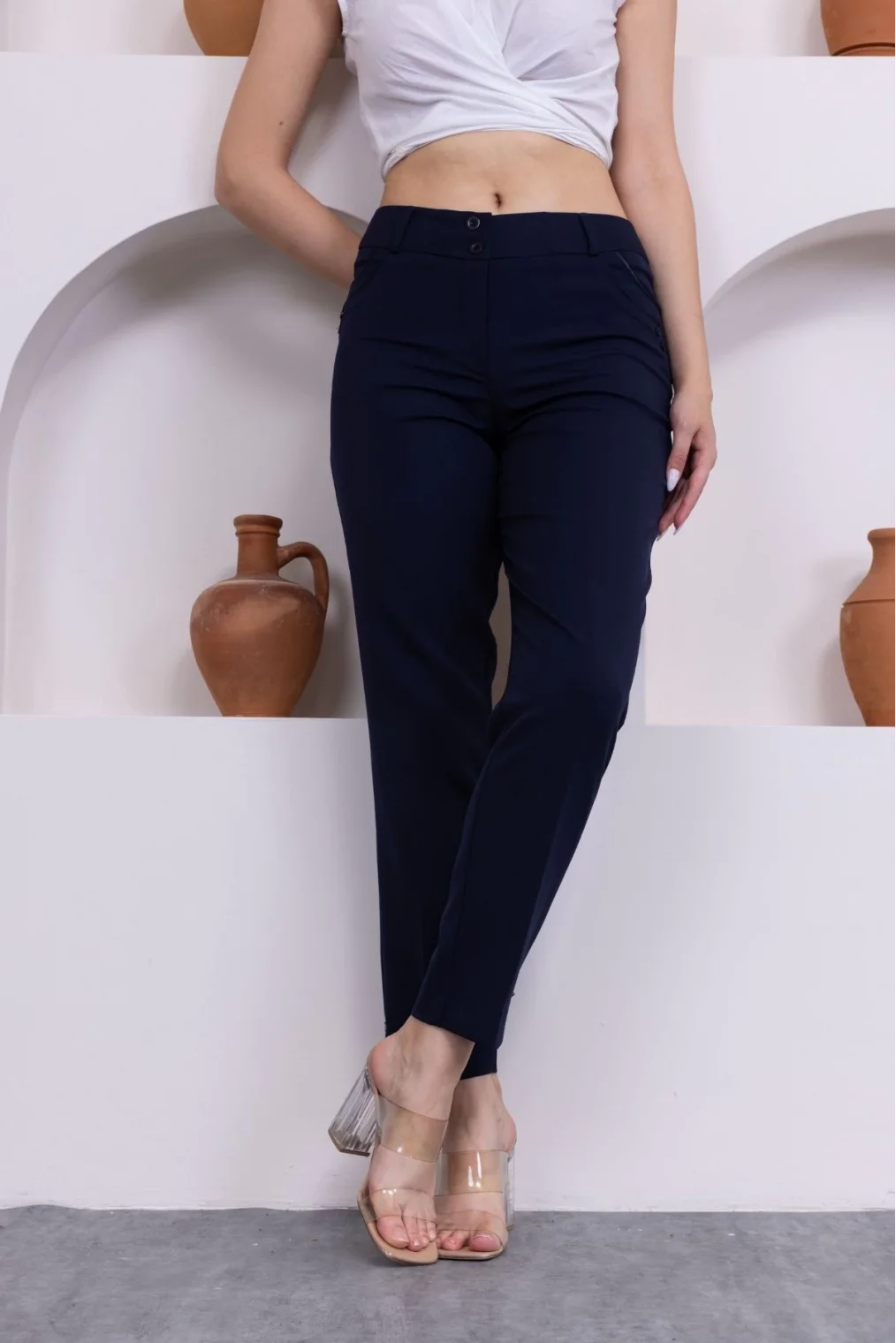 Cep Detaylı Bilek Boy Kadın Kumaş Pantolon 0101-Lacivert