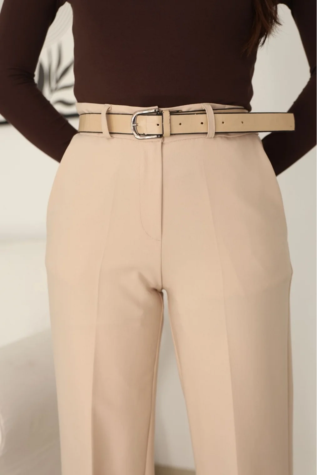 Cep Detaylı Kemerli Kumaş Pantolon 6156-Bej