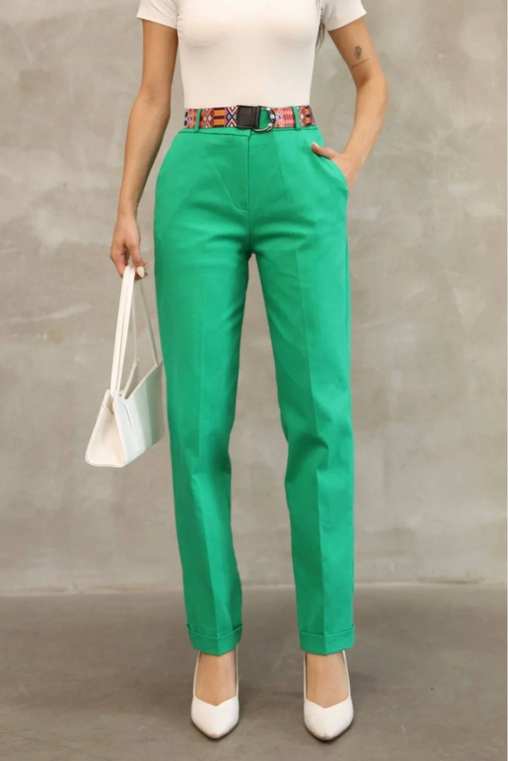 Cep Detaylı Kemerli Pamuklu Kumaş Pantolon 6174-Yeşil