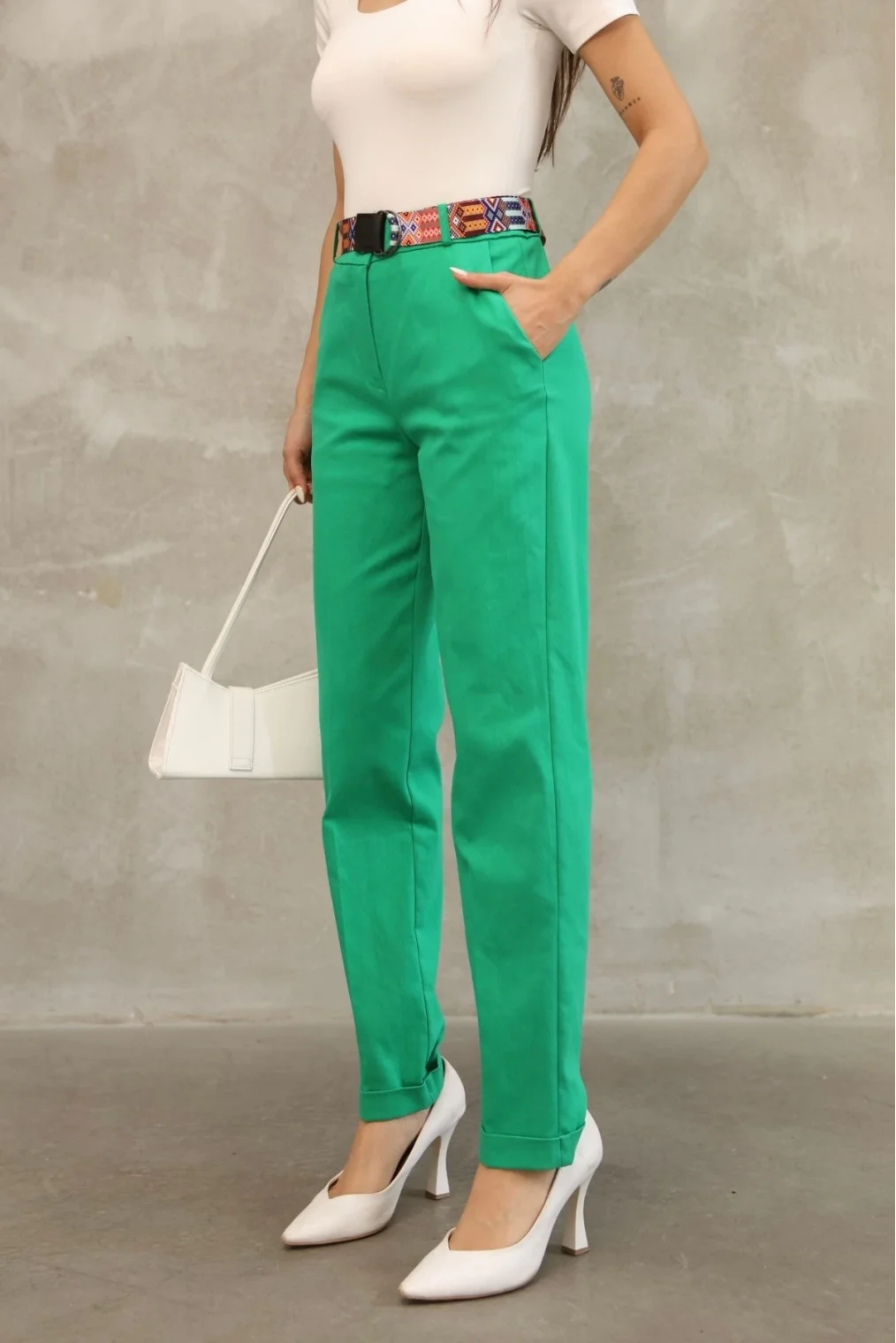 Cep Detaylı Kemerli Pamuklu Kumaş Pantolon 6174-Yeşil