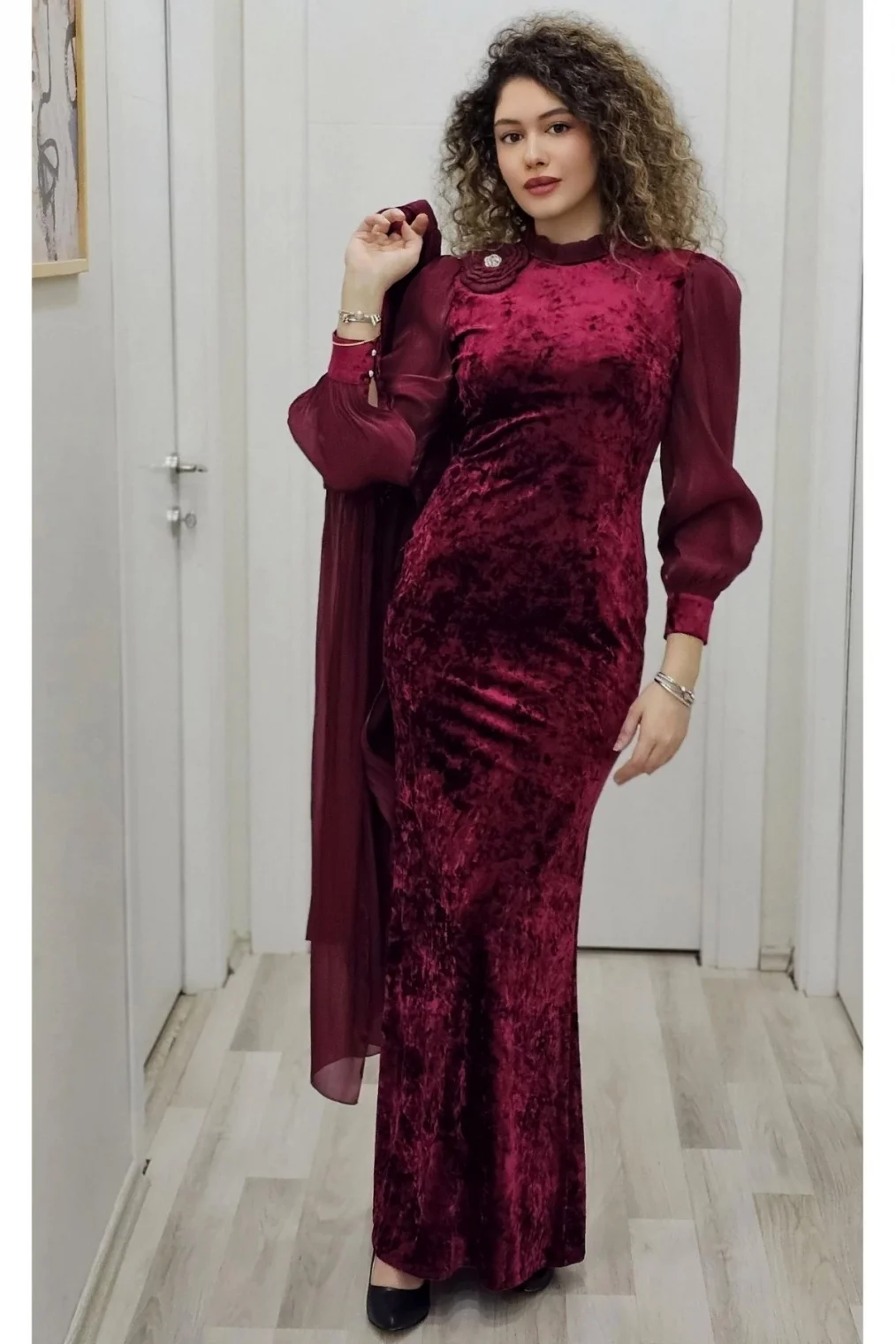 Çiçek Detaylı Çıkarılabilir Etekli Kadife Abiye 2752-Bordo