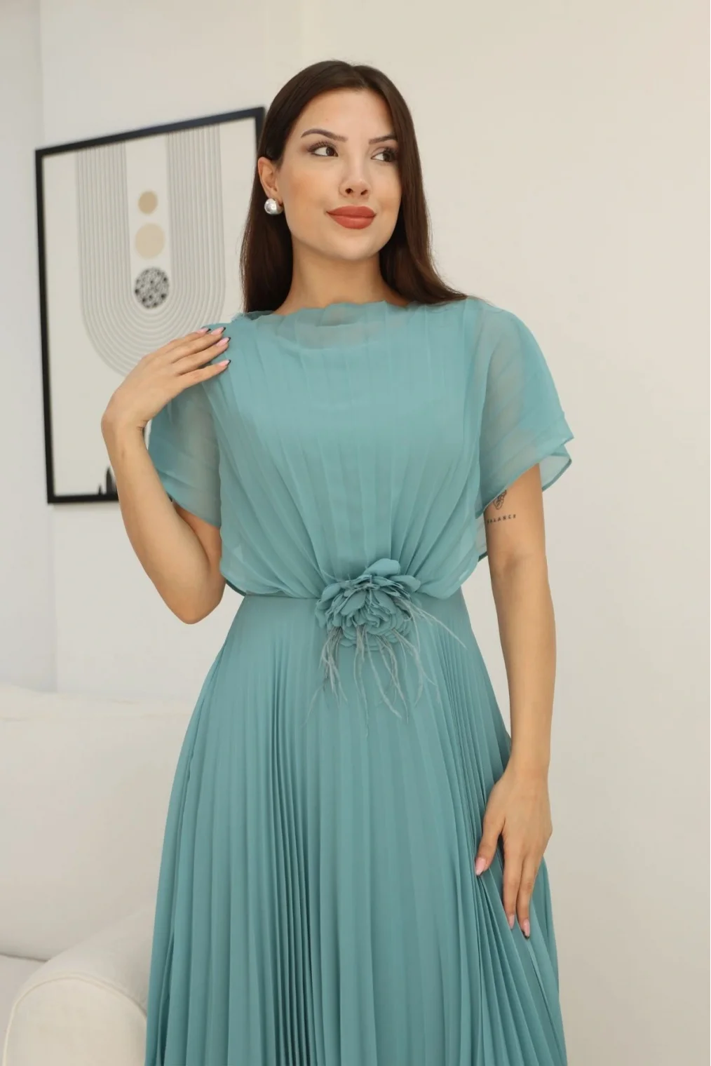 Çiçek Detaylı Piliseli Elbise 2378-Çağla Yeşili