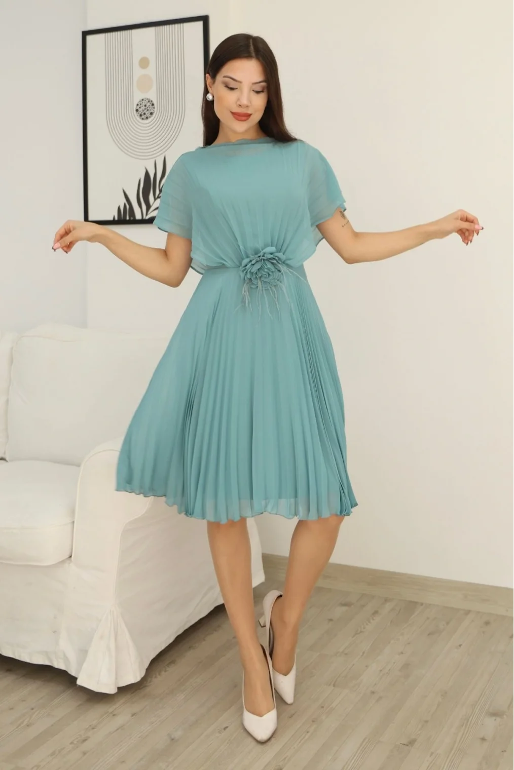 Çiçek Detaylı Piliseli Elbise 2378-Çağla Yeşili