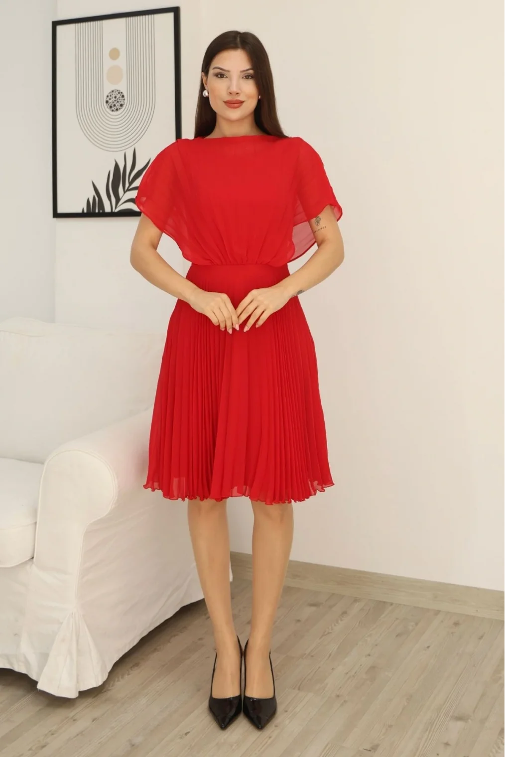 Çiçek Detaylı Piliseli Elbise 2378-Kırmızı