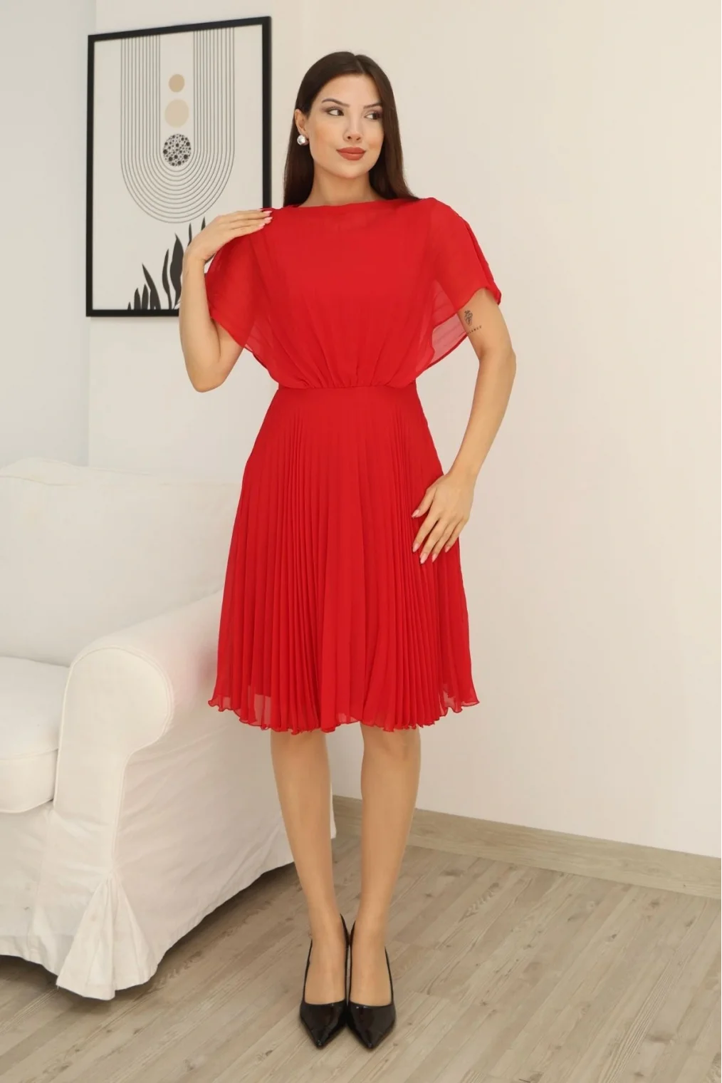 Çiçek Detaylı Piliseli Elbise 2378-Kırmızı