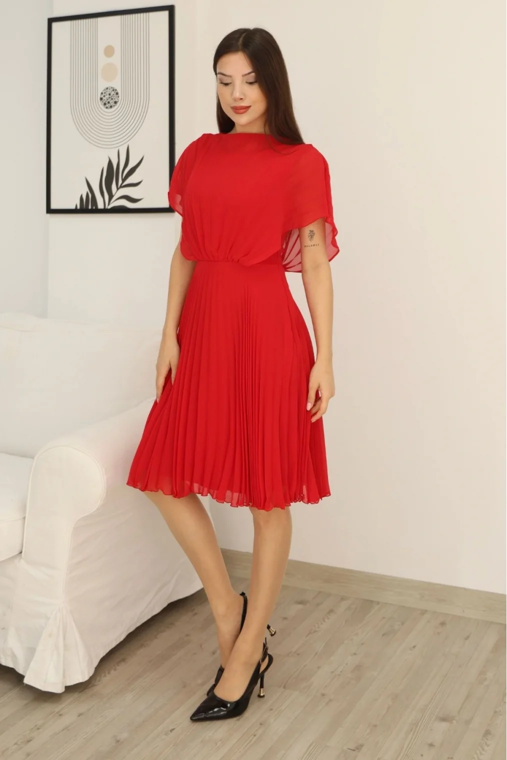 Çiçek Detaylı Piliseli Elbise 2378-Kırmızı