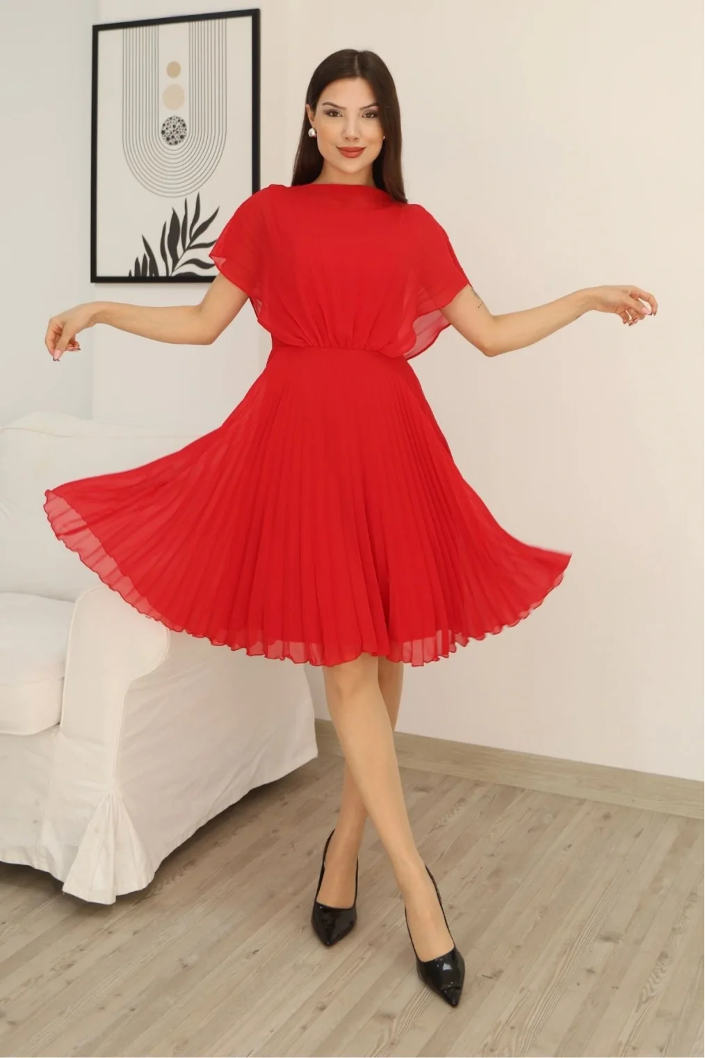 Çiçek Detaylı Piliseli Elbise 2378-Kırmızı