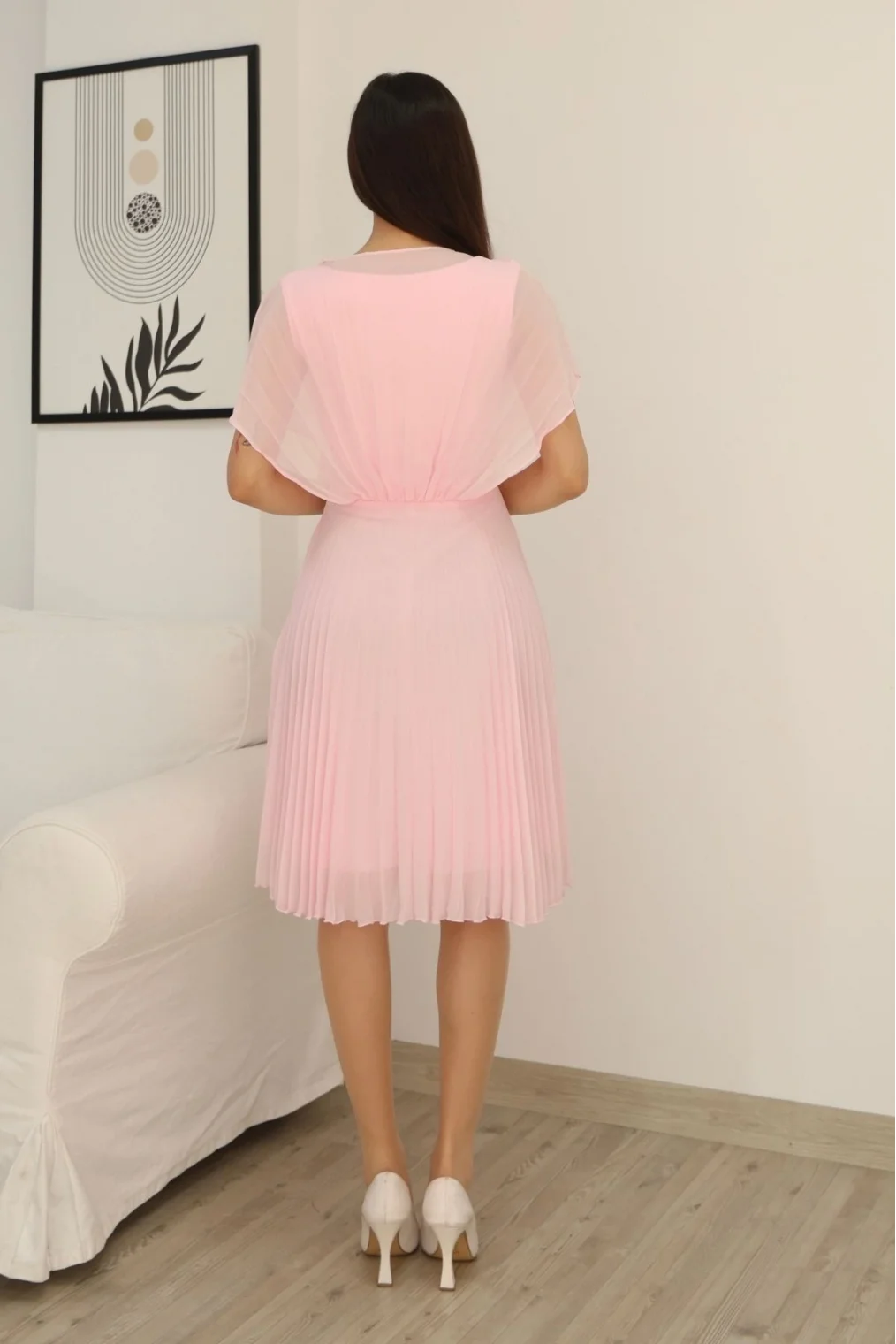 Çiçek Detaylı Piliseli Elbise 2378-Pudra