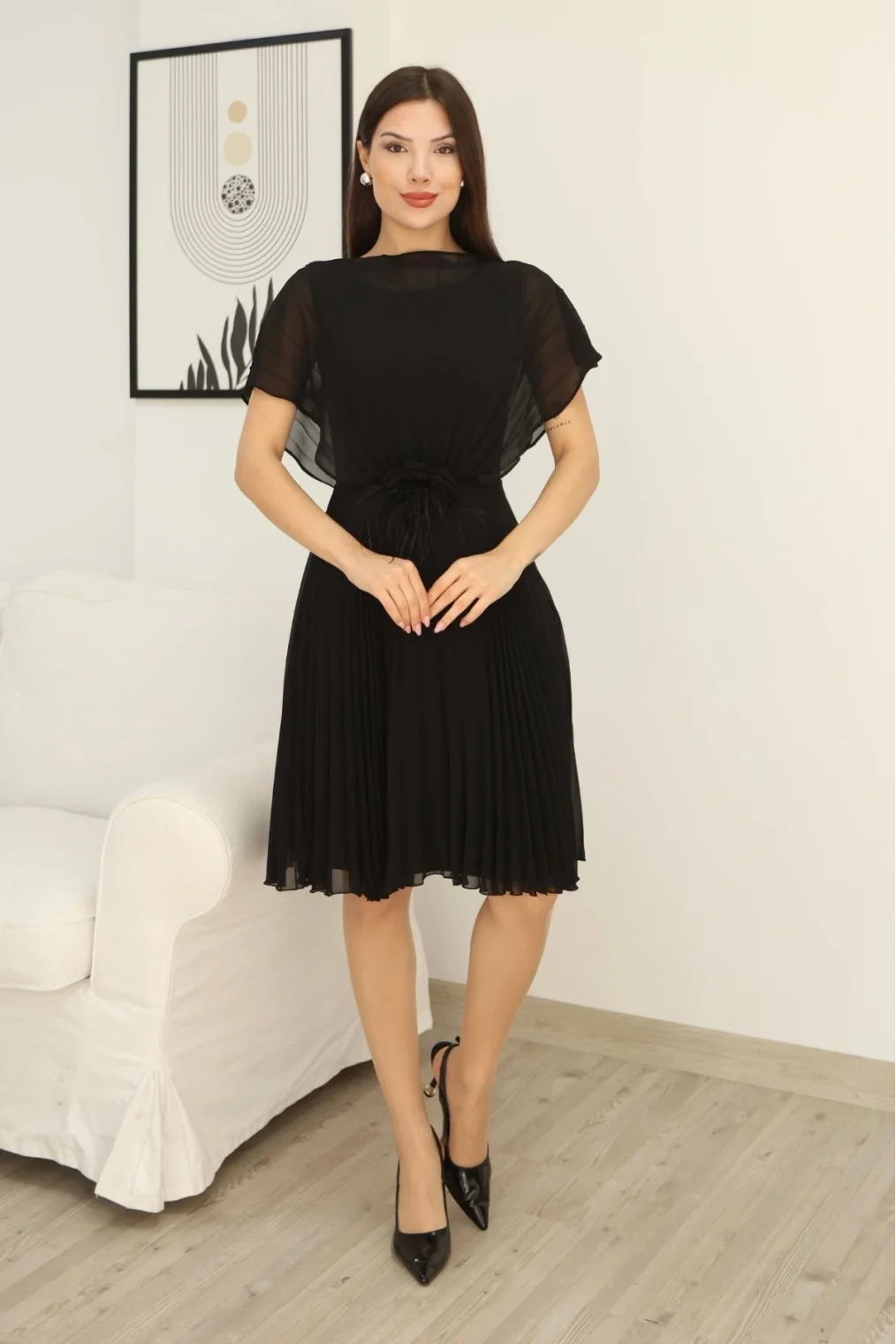 Çiçek Detaylı Piliseli Elbise 2378-Siyah