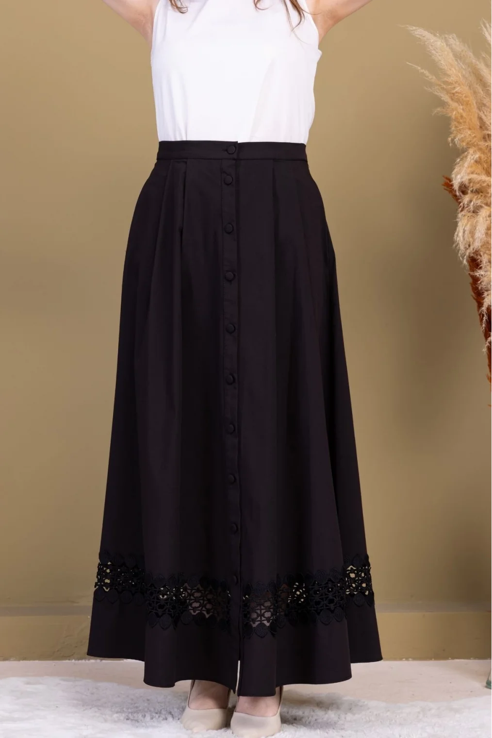 Dantel Detaylı Pileli Pamuk Etek 6025-Siyah