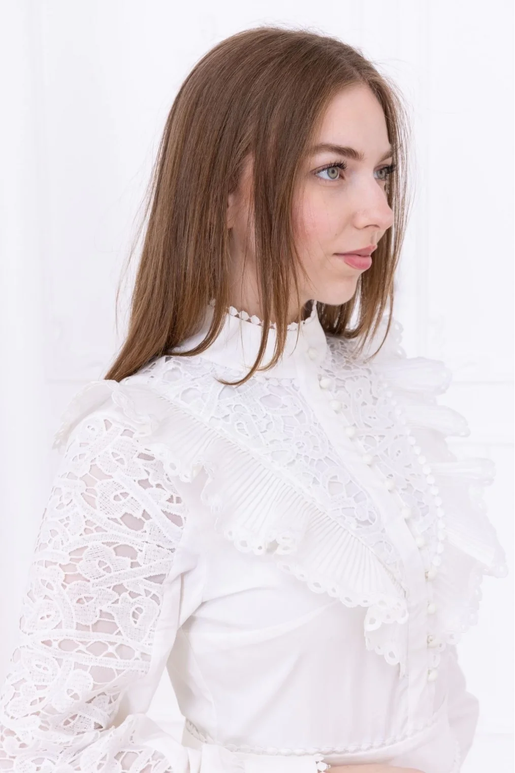 Dantel Detaylı Piliseli Elbise 2727-Beyaz