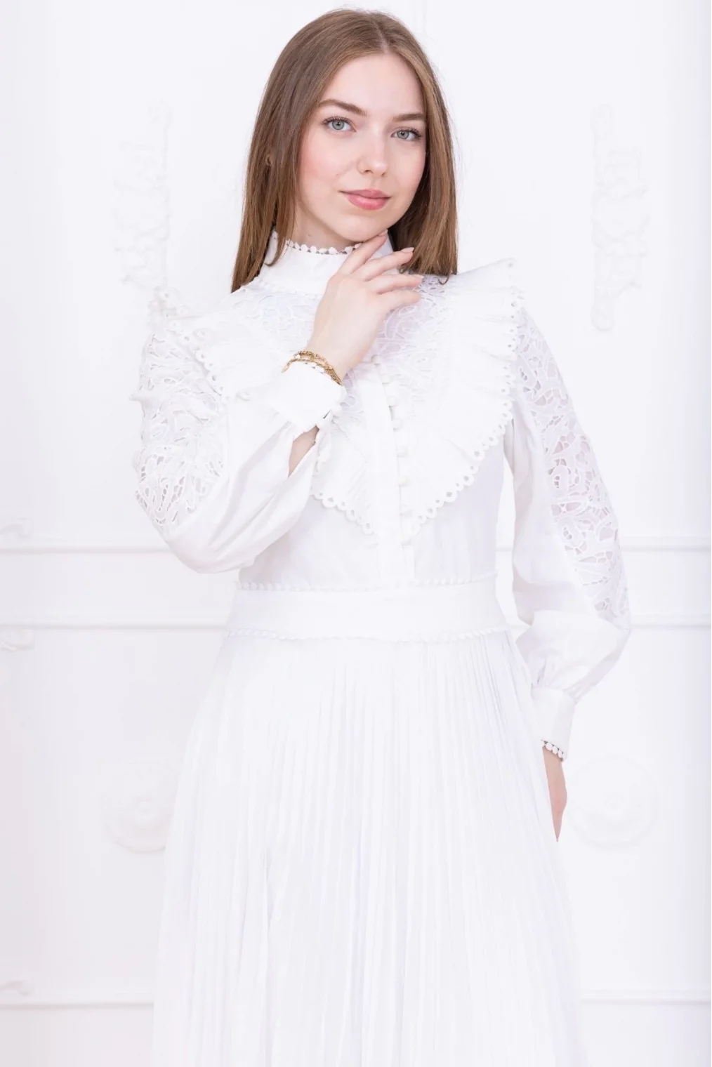 Dantel Detaylı Piliseli Elbise 2727-Beyaz